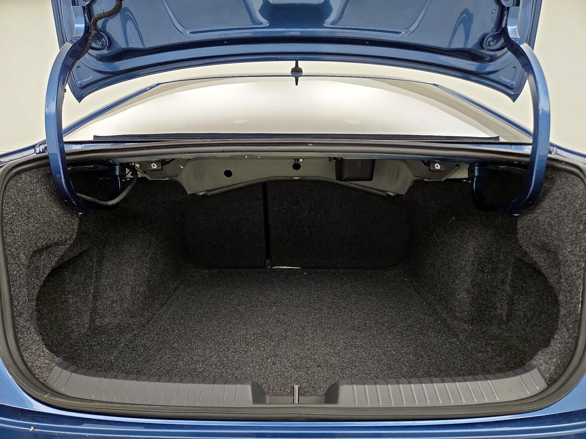 Thumbnail: 2019 Volkswagen Jetta - 20