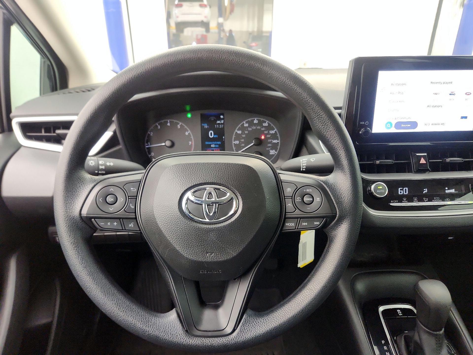 Thumbnail: 2024 Toyota Corolla - 10