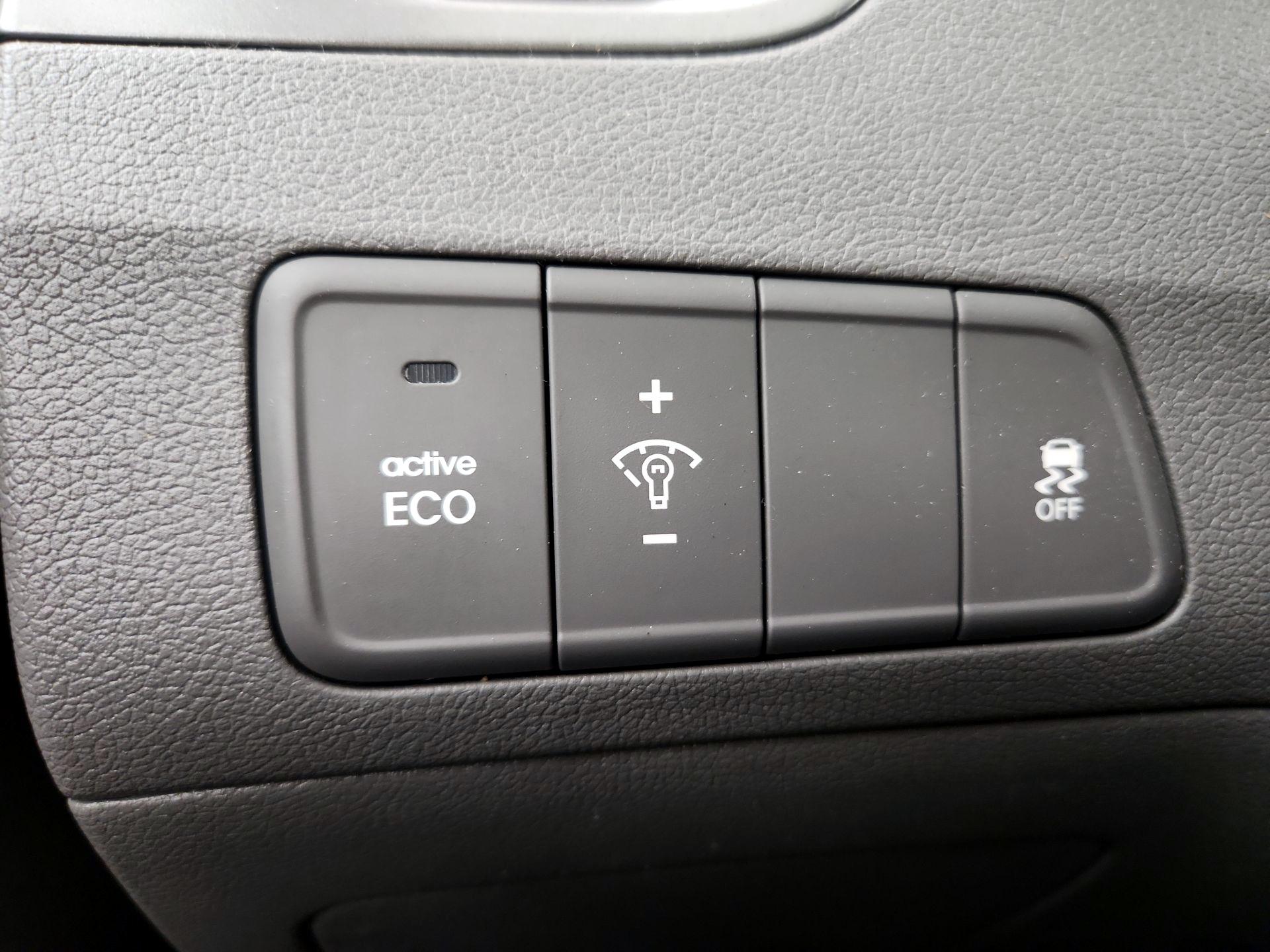 Thumbnail: 2014 Hyundai Elantra - 13