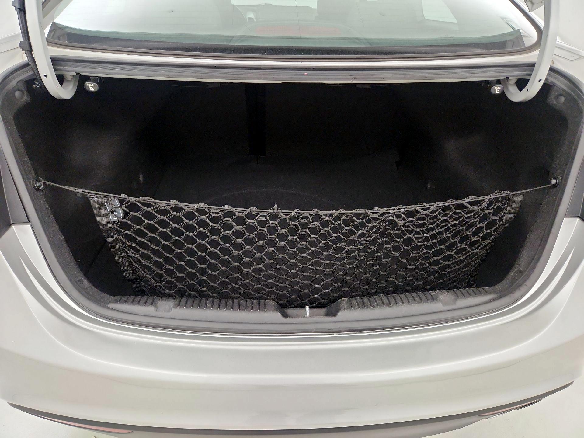 Thumbnail: 2014 Hyundai Elantra - 19