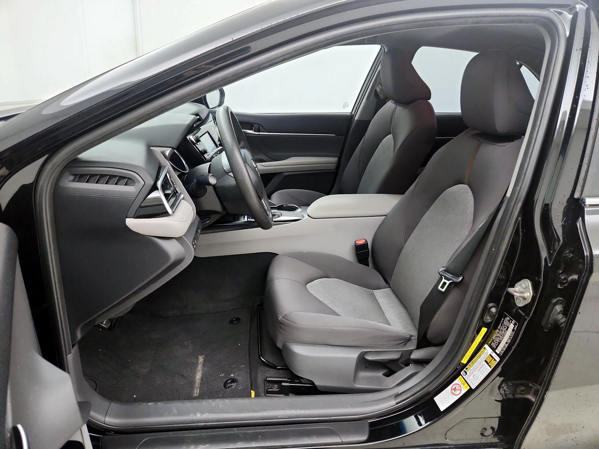 Thumbnail: 2018 Toyota Camry - 11