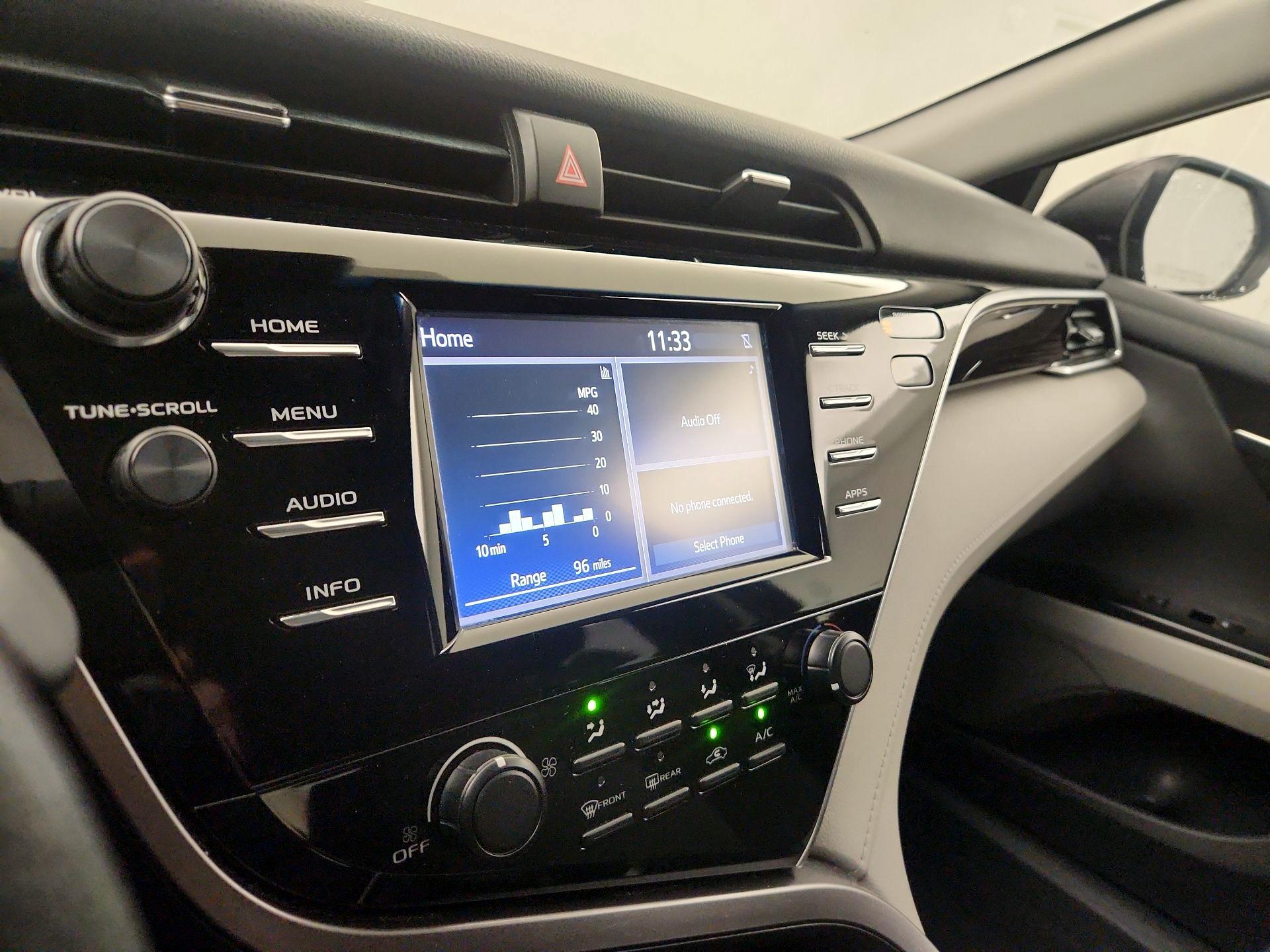 Thumbnail: 2018 Toyota Camry - 15