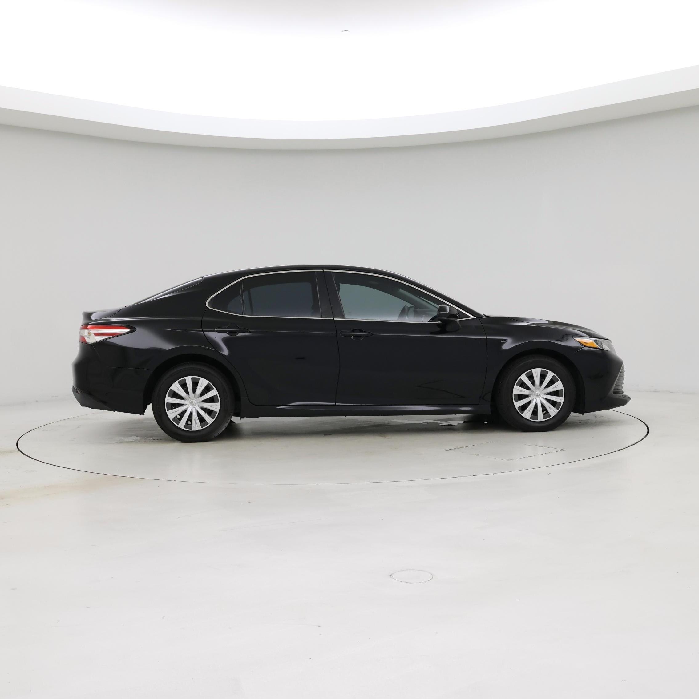 Thumbnail: 2018 Toyota Camry - 7