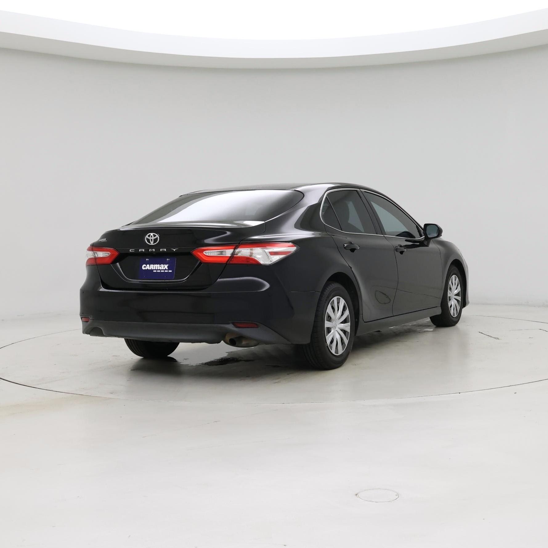 Thumbnail: 2018 Toyota Camry - 8