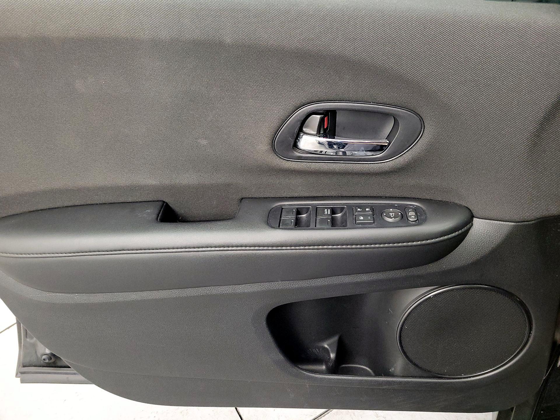 Thumbnail: 2019 Honda HR-V - 12