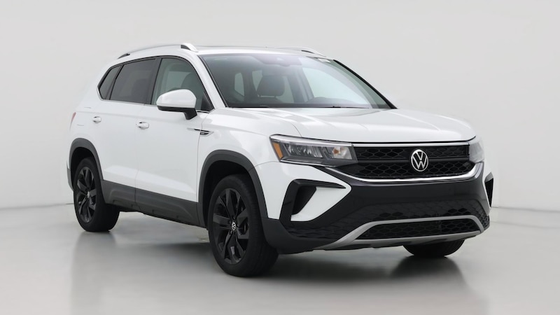 2022 Volkswagen Taos SE Hero Image