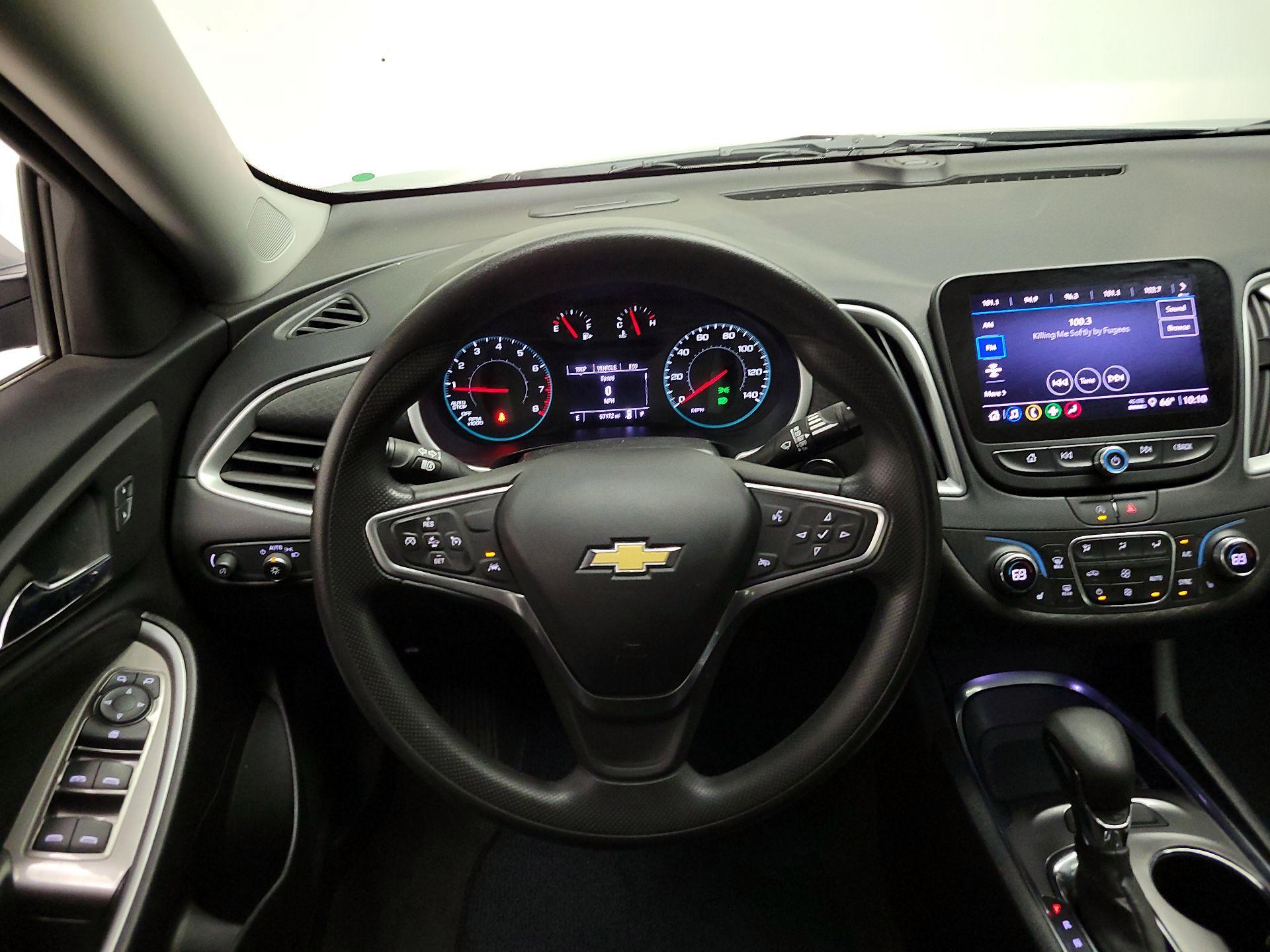 Thumbnail: 2023 Chevrolet Malibu - 10