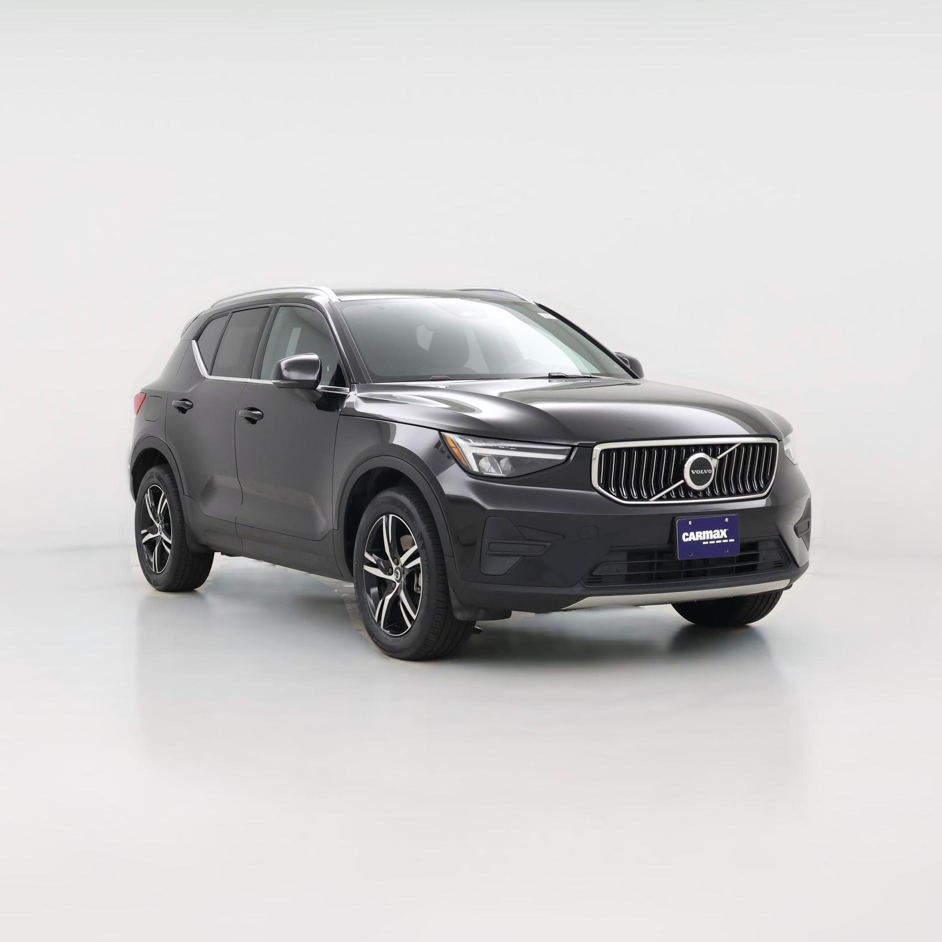 Thumbnail: 2025 Volvo XC40 - 1