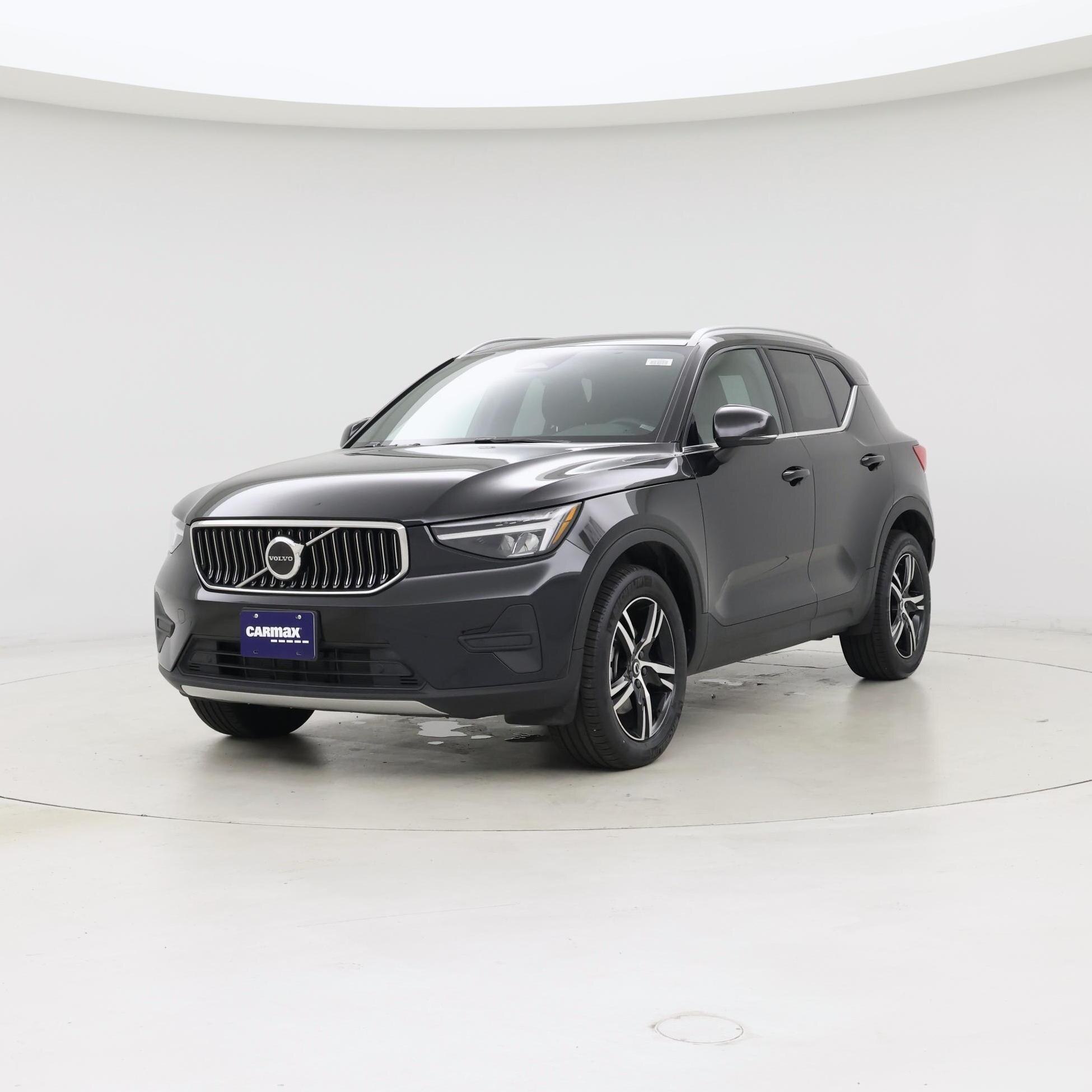 Thumbnail: 2025 Volvo XC40 - 4