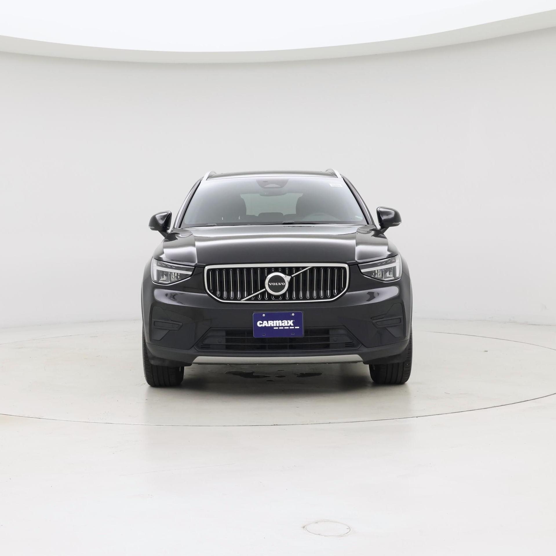 Thumbnail: 2025 Volvo XC40 - 5