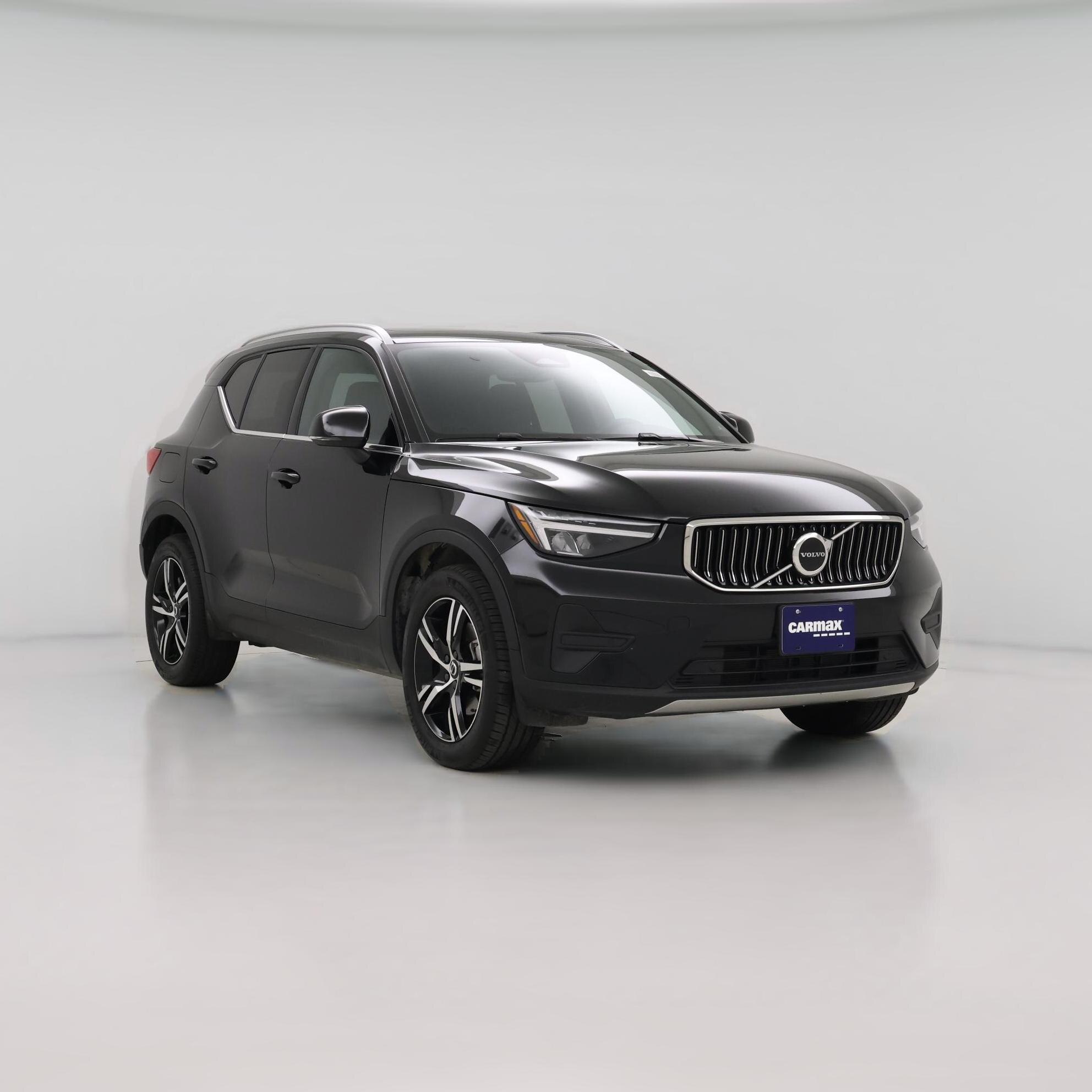 Thumbnail: 2025 Volvo XC40 - 1
