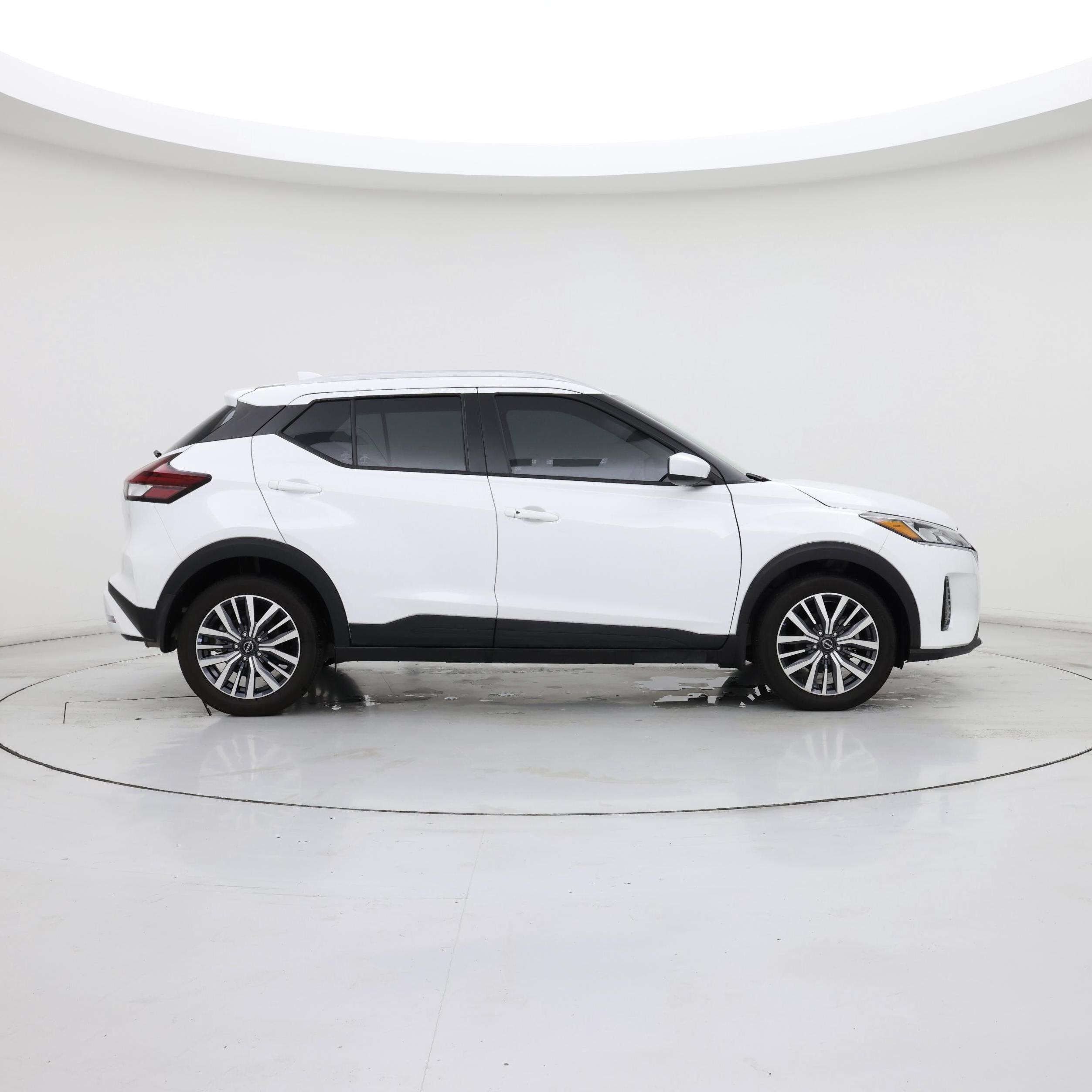 Thumbnail: 2024 Nissan Kicks - 7