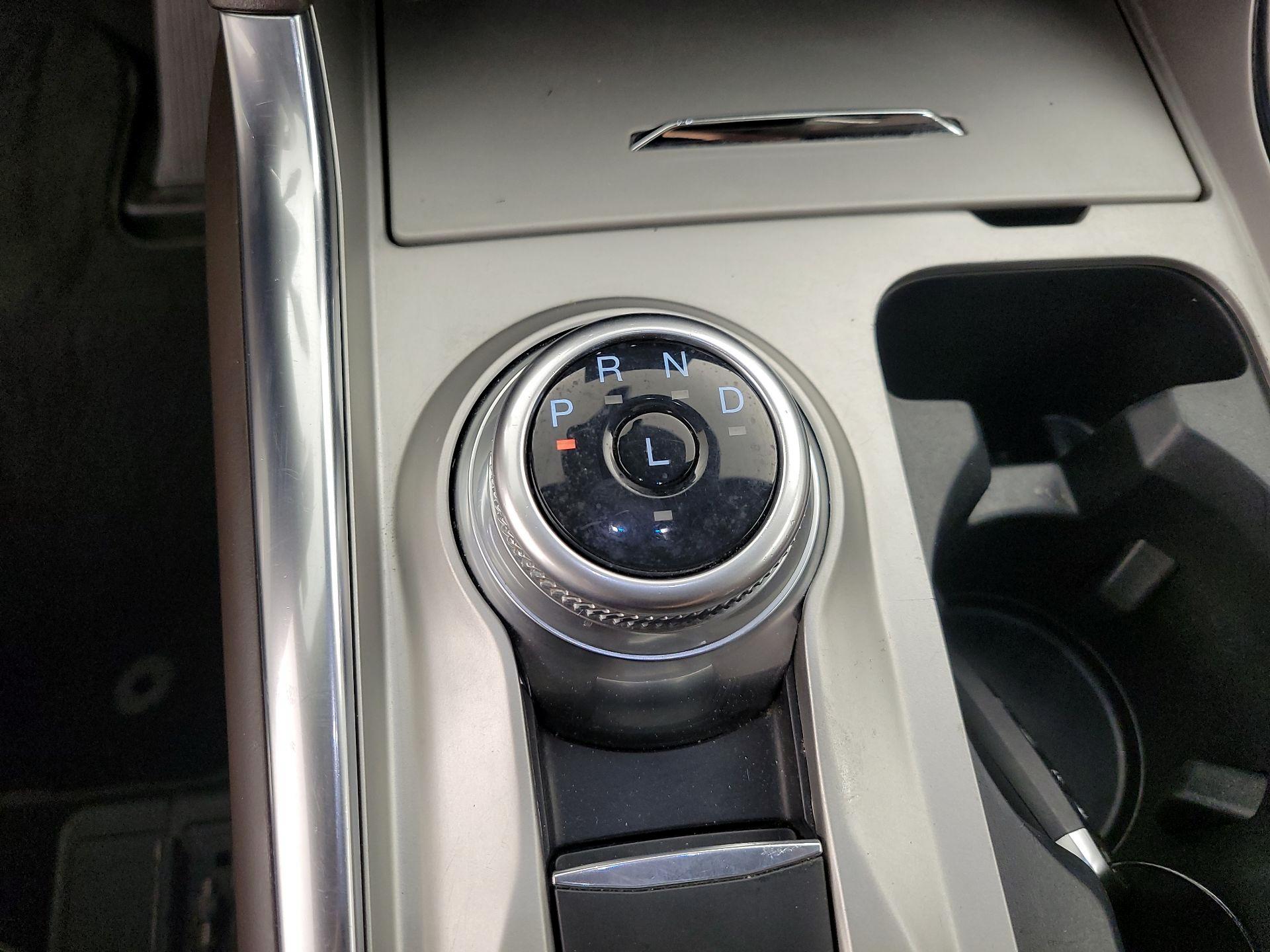 Thumbnail: 2022 Ford Explorer - 18