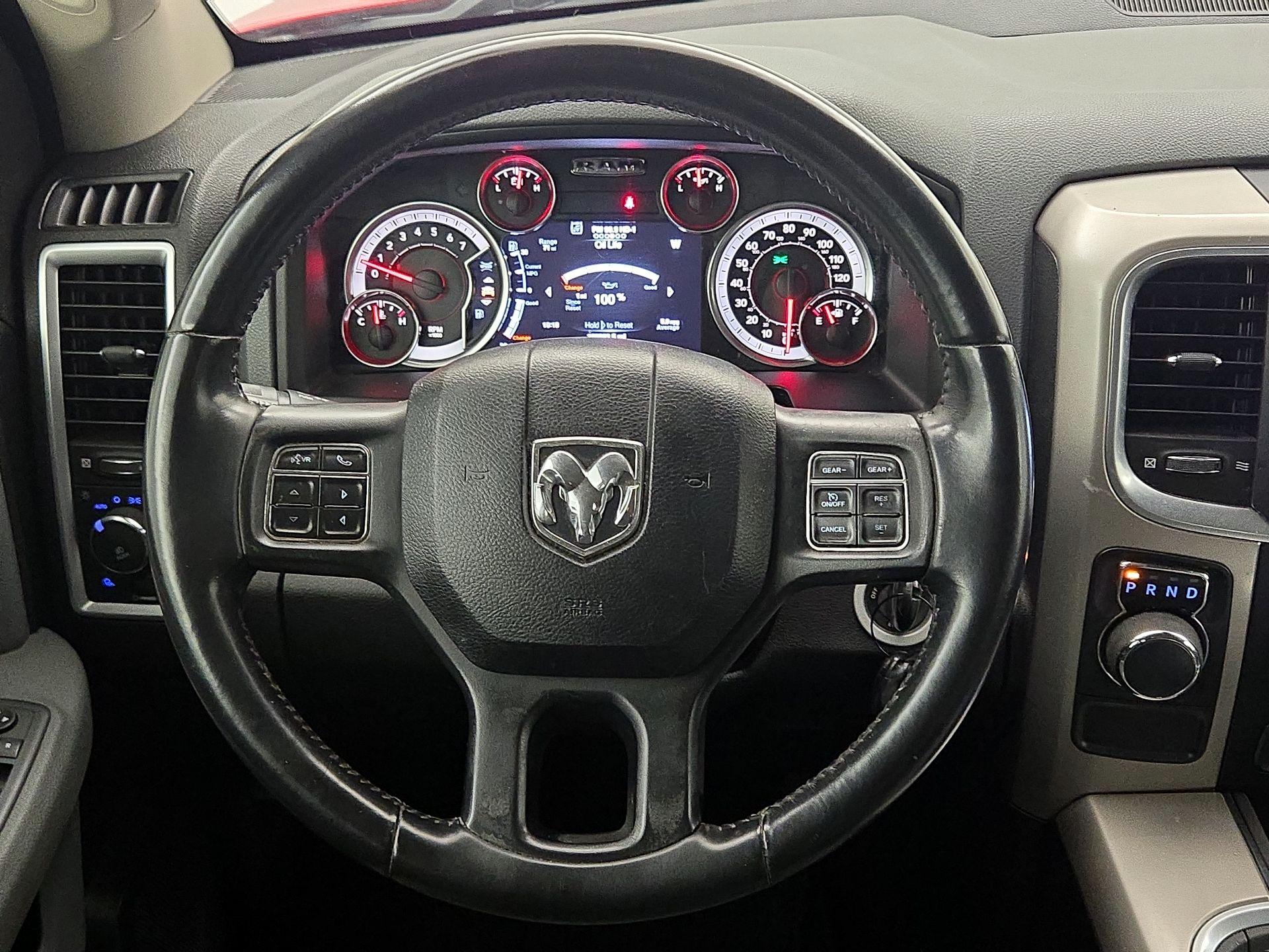 Thumbnail: 2019 RAM 1500 Classic - 10