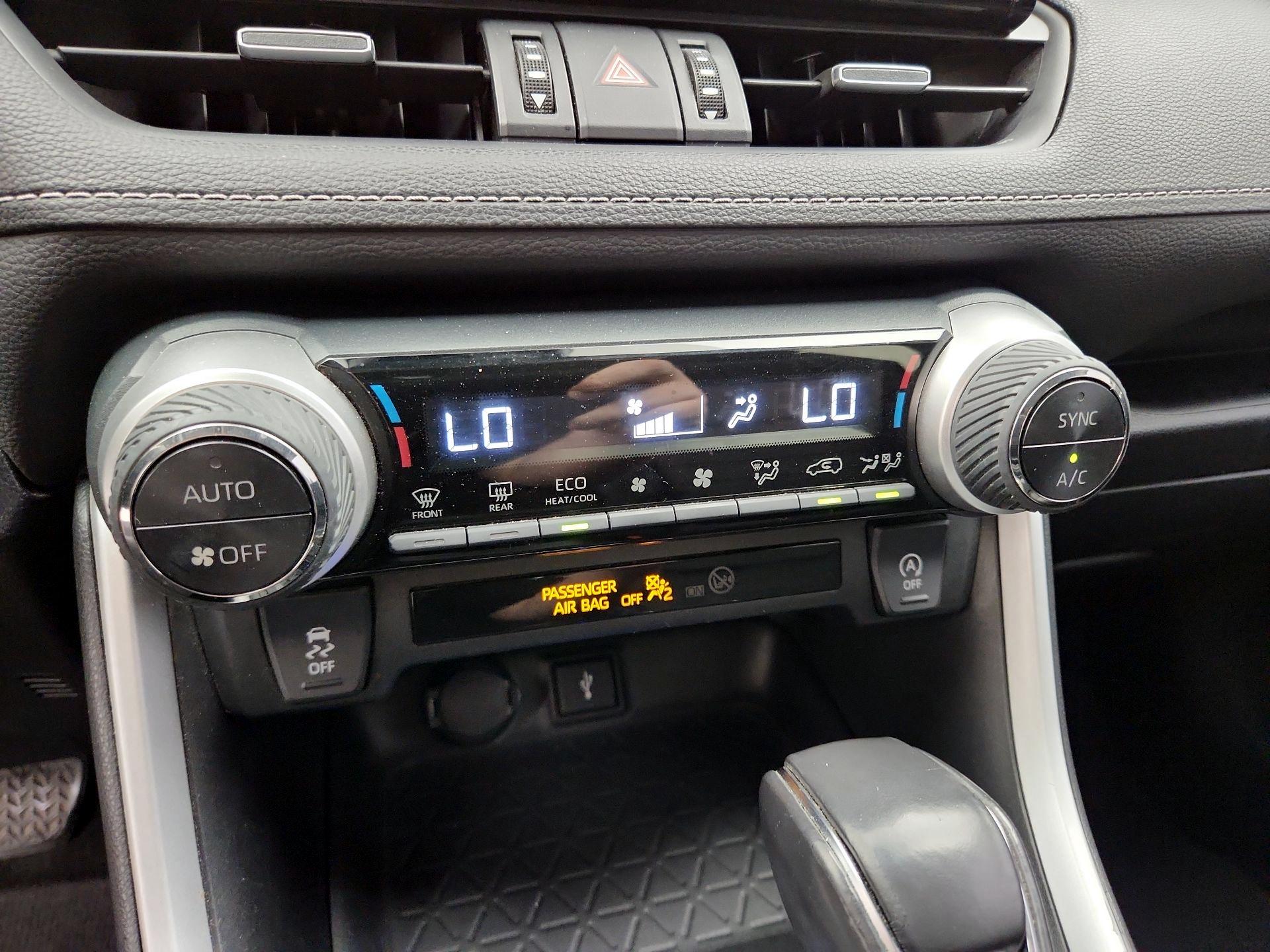 Thumbnail: 2021 Toyota RAV4 - 16