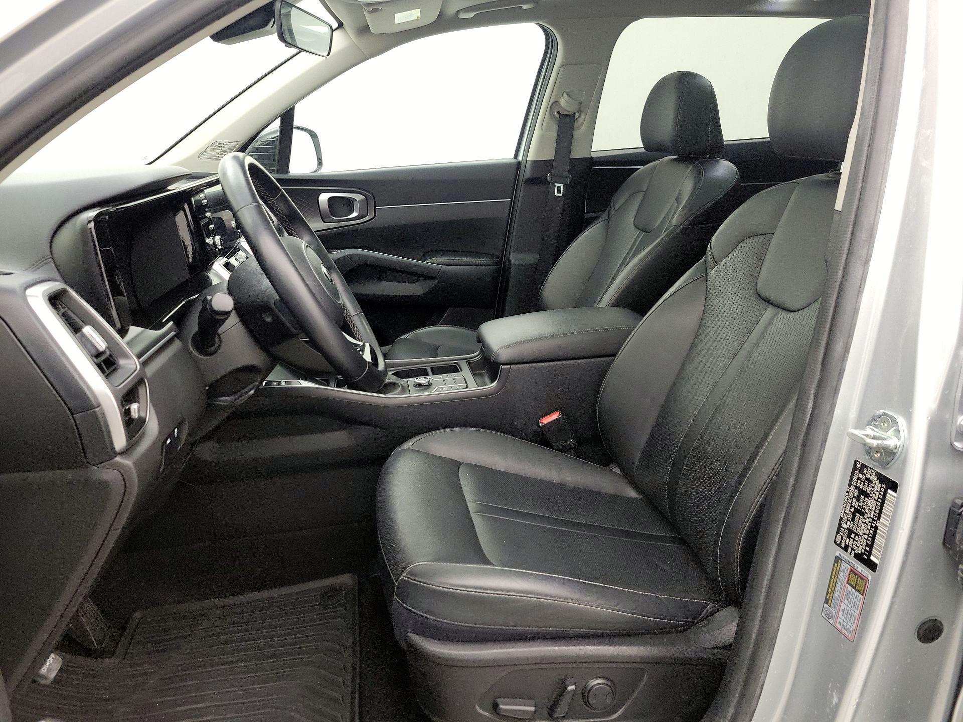 Thumbnail: 2021 Kia Sorento - 11