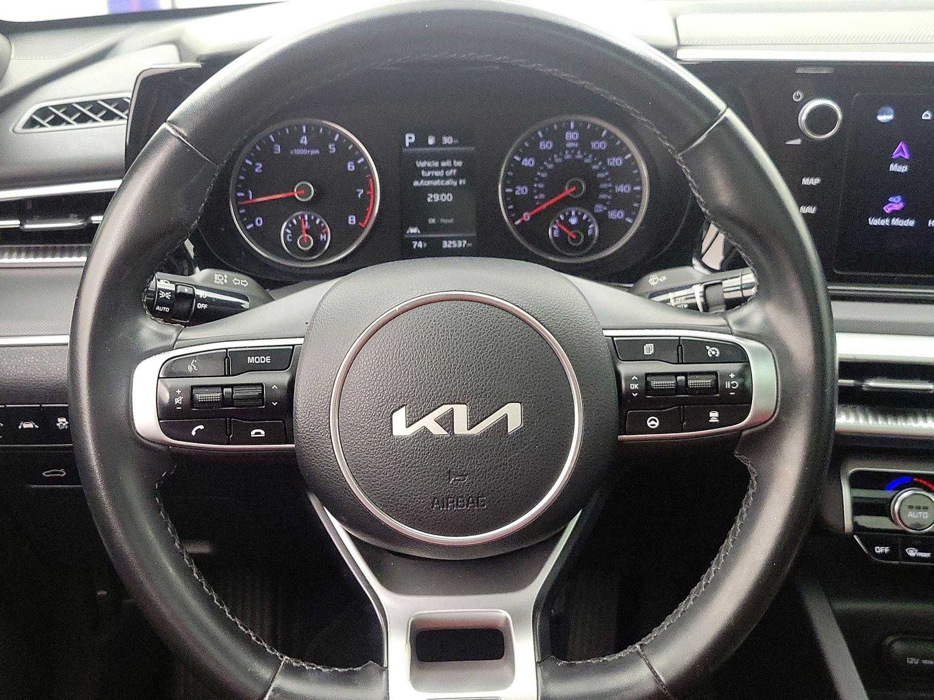 Thumbnail: 2022 Kia K5 - 10