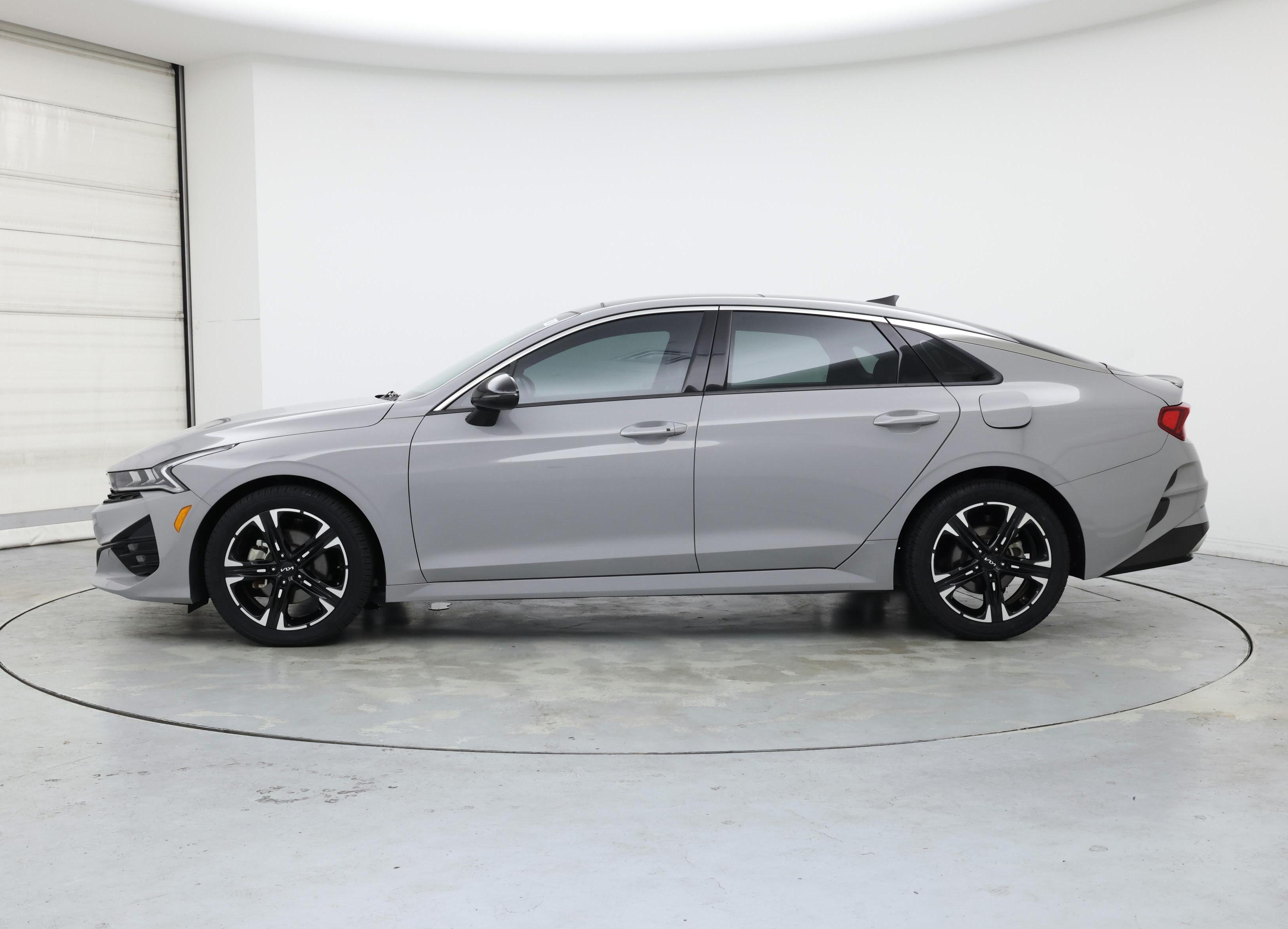 Thumbnail: 2022 Kia K5 - 3