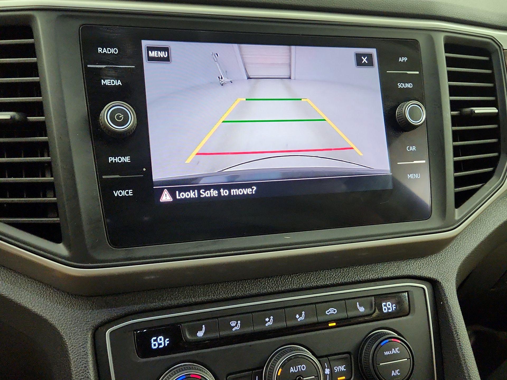 Thumbnail: 2021 Volkswagen Atlas - 14