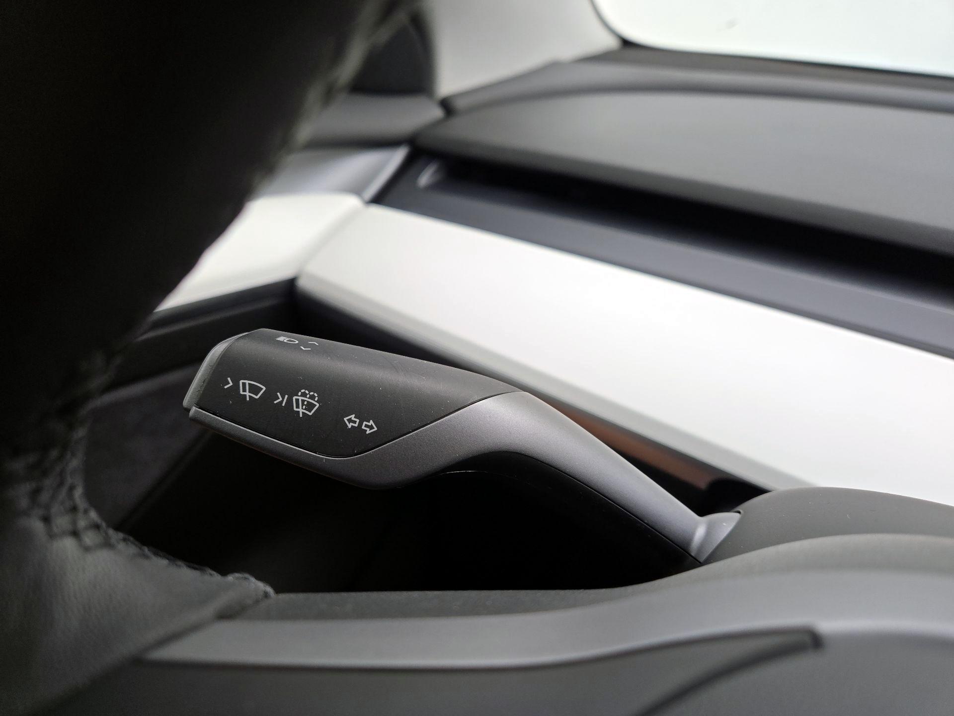 Thumbnail: 2022 Tesla Model 3 - 13