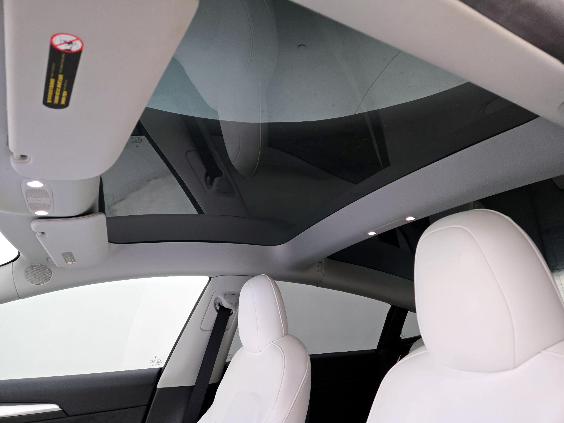 Thumbnail: 2022 Tesla Model 3 - 19
