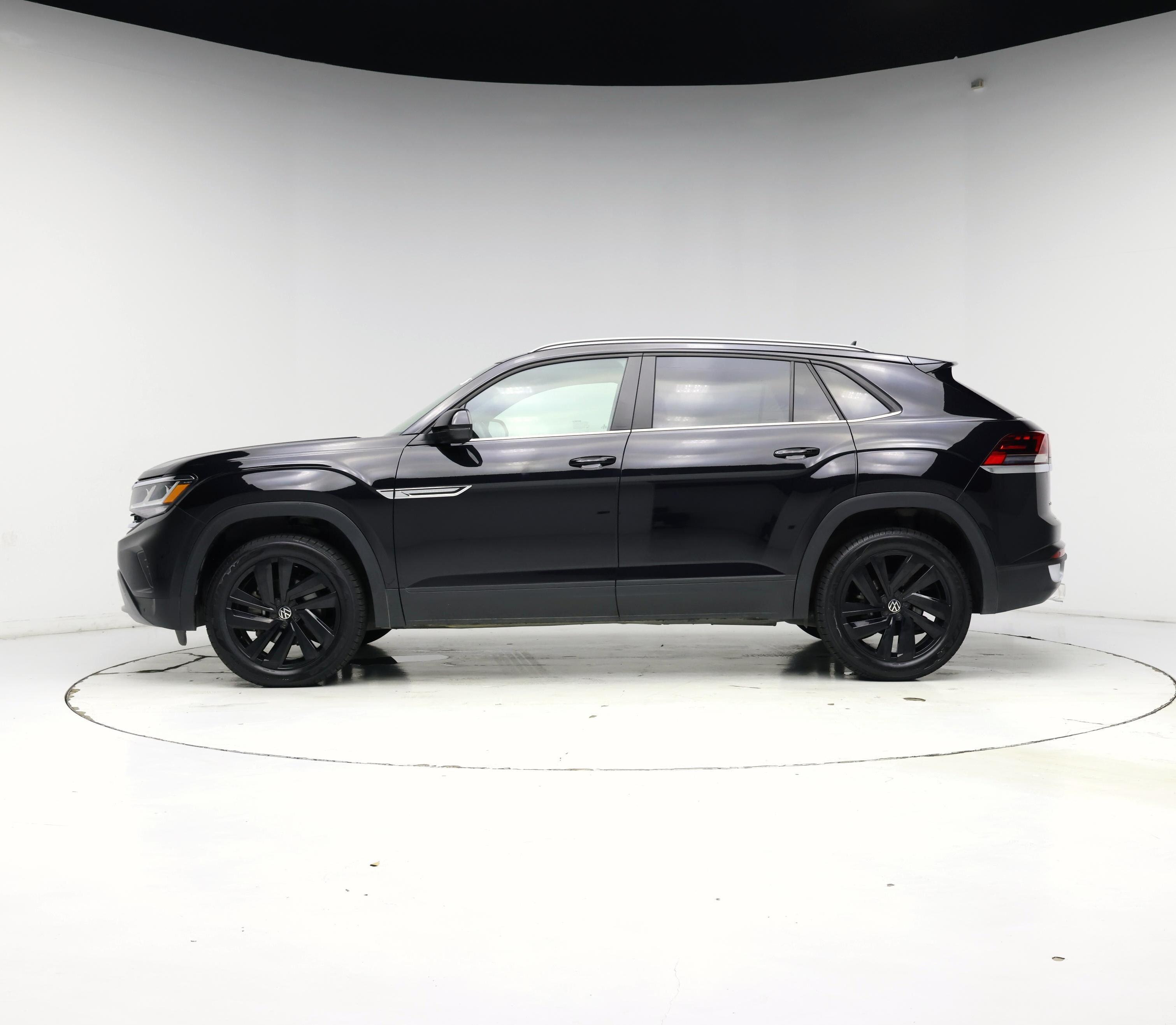 Thumbnail: 2022 Volkswagen Atlas - 3