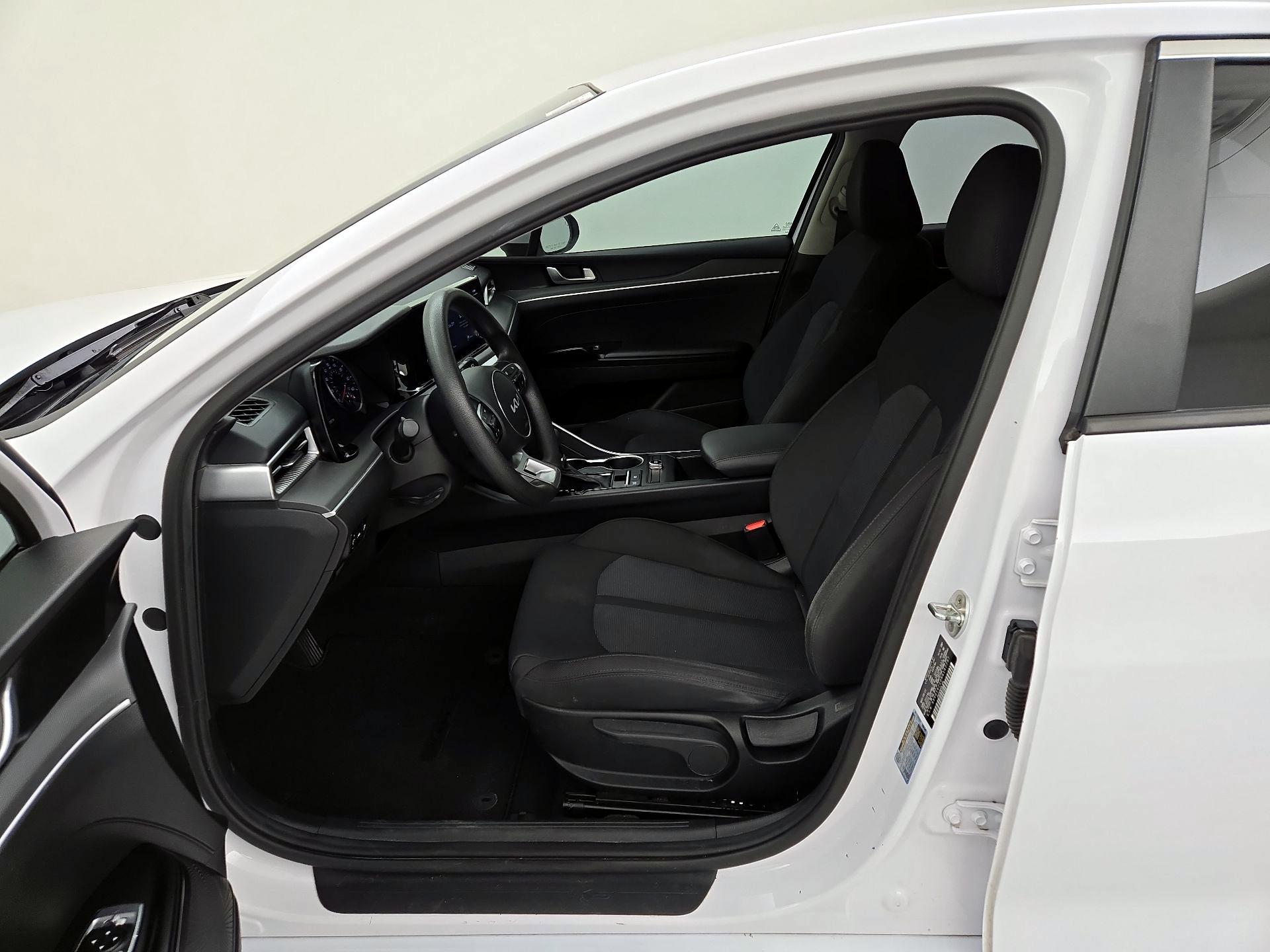 Thumbnail: 2022 Kia K5 - 11