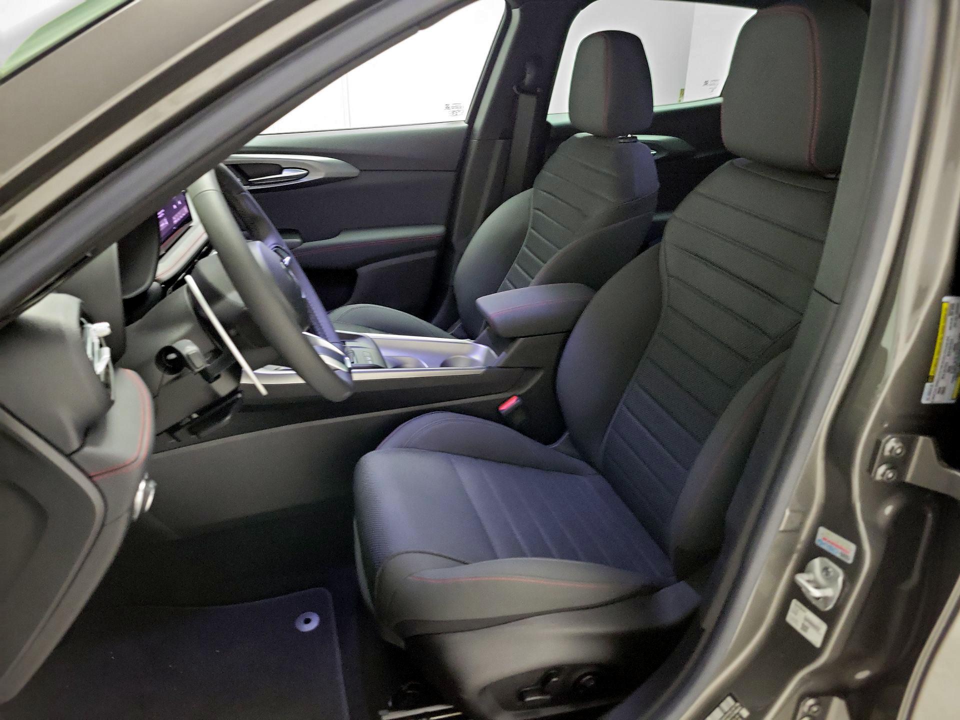 Thumbnail: 2024 Dodge Hornet - 11