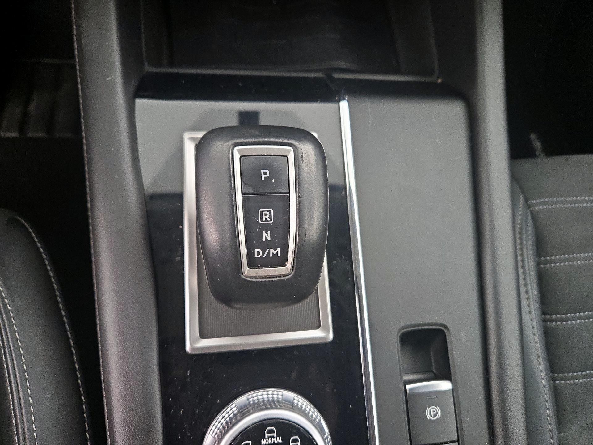 Thumbnail: 2024 Mitsubishi Outlander - 18