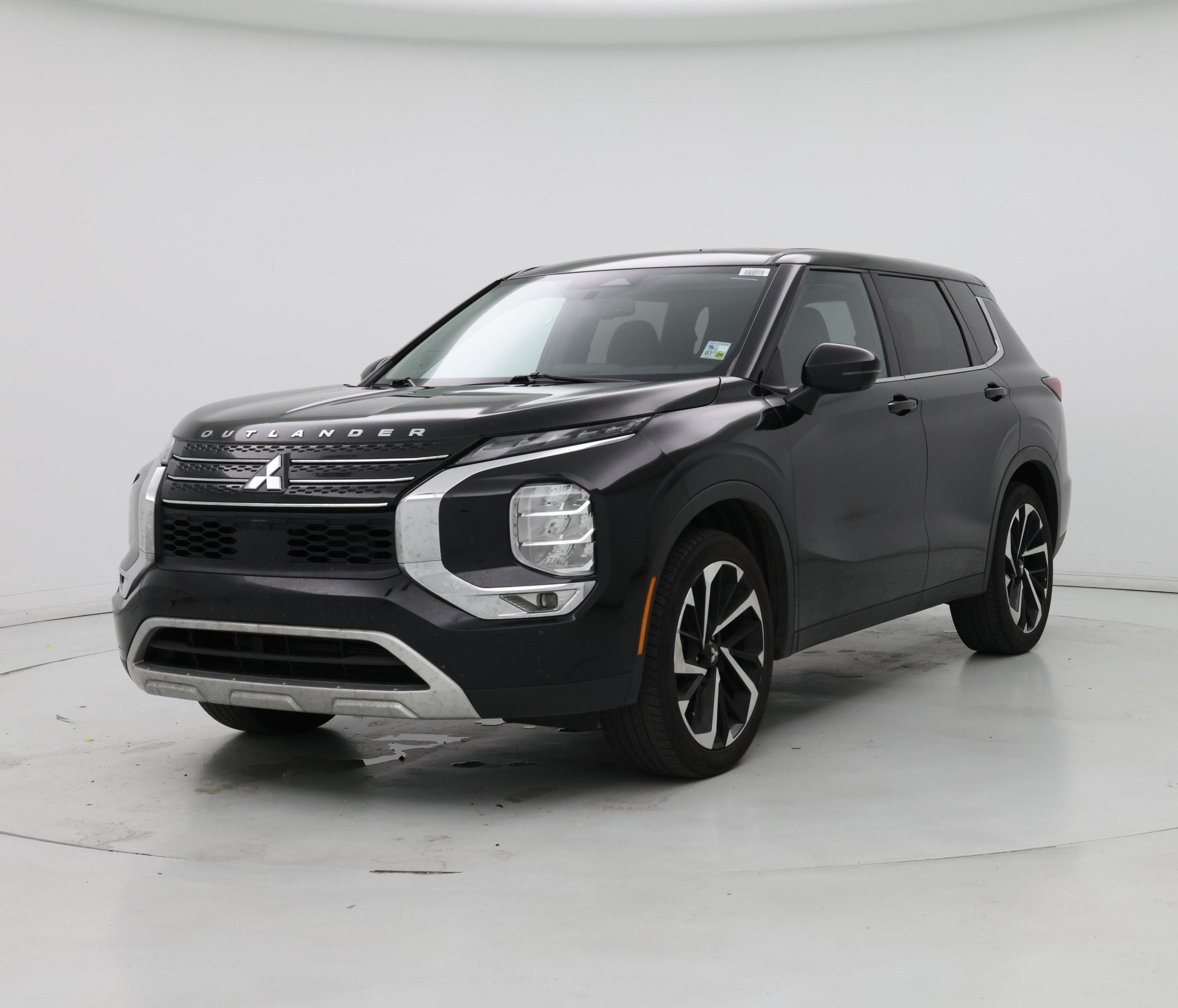Thumbnail: 2024 Mitsubishi Outlander - 4