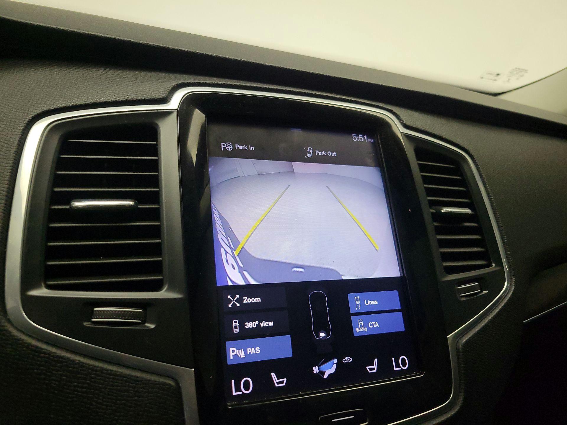 Thumbnail: 2019 Volvo XC90 - 15