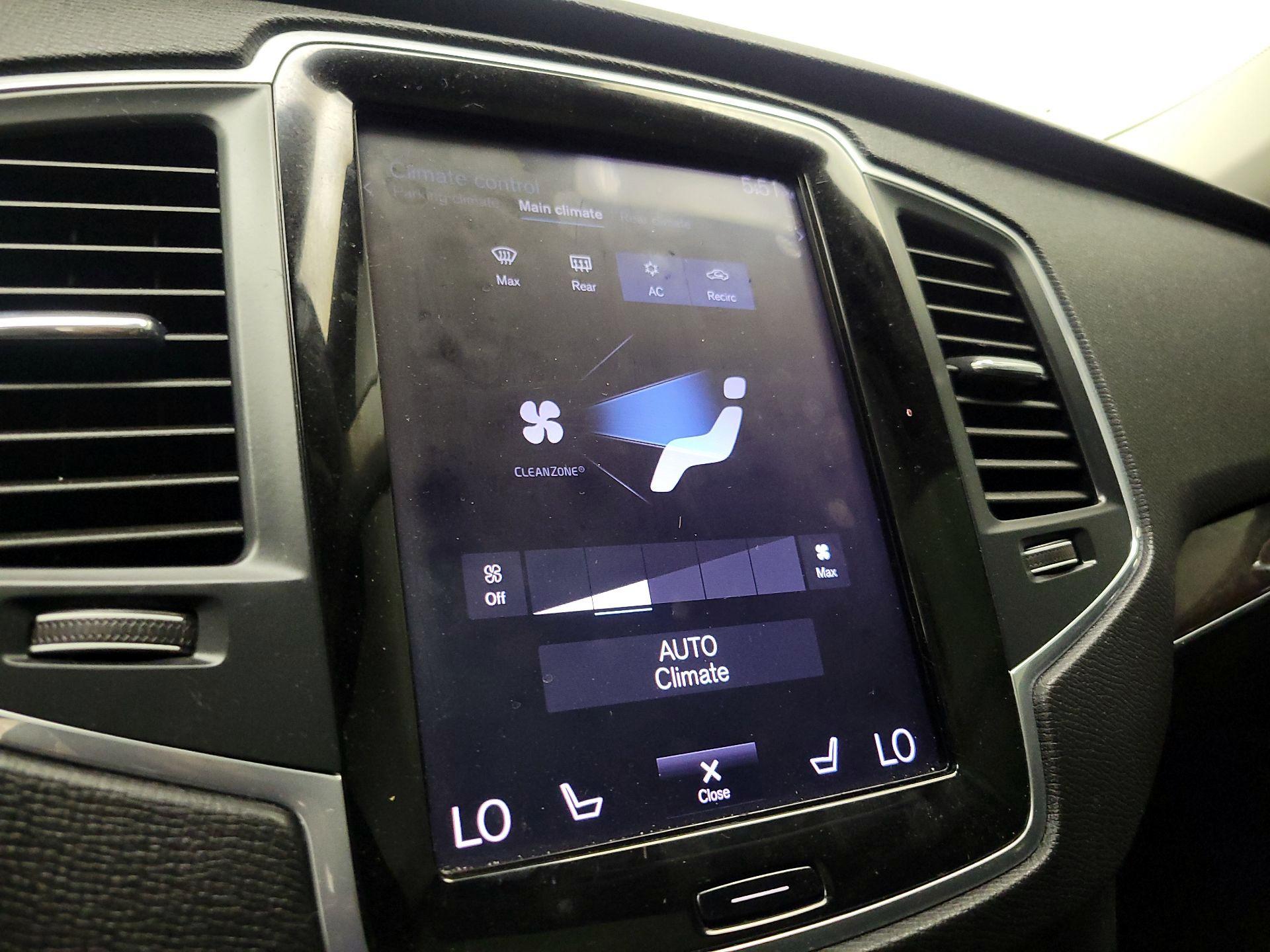 Thumbnail: 2019 Volvo XC90 - 17