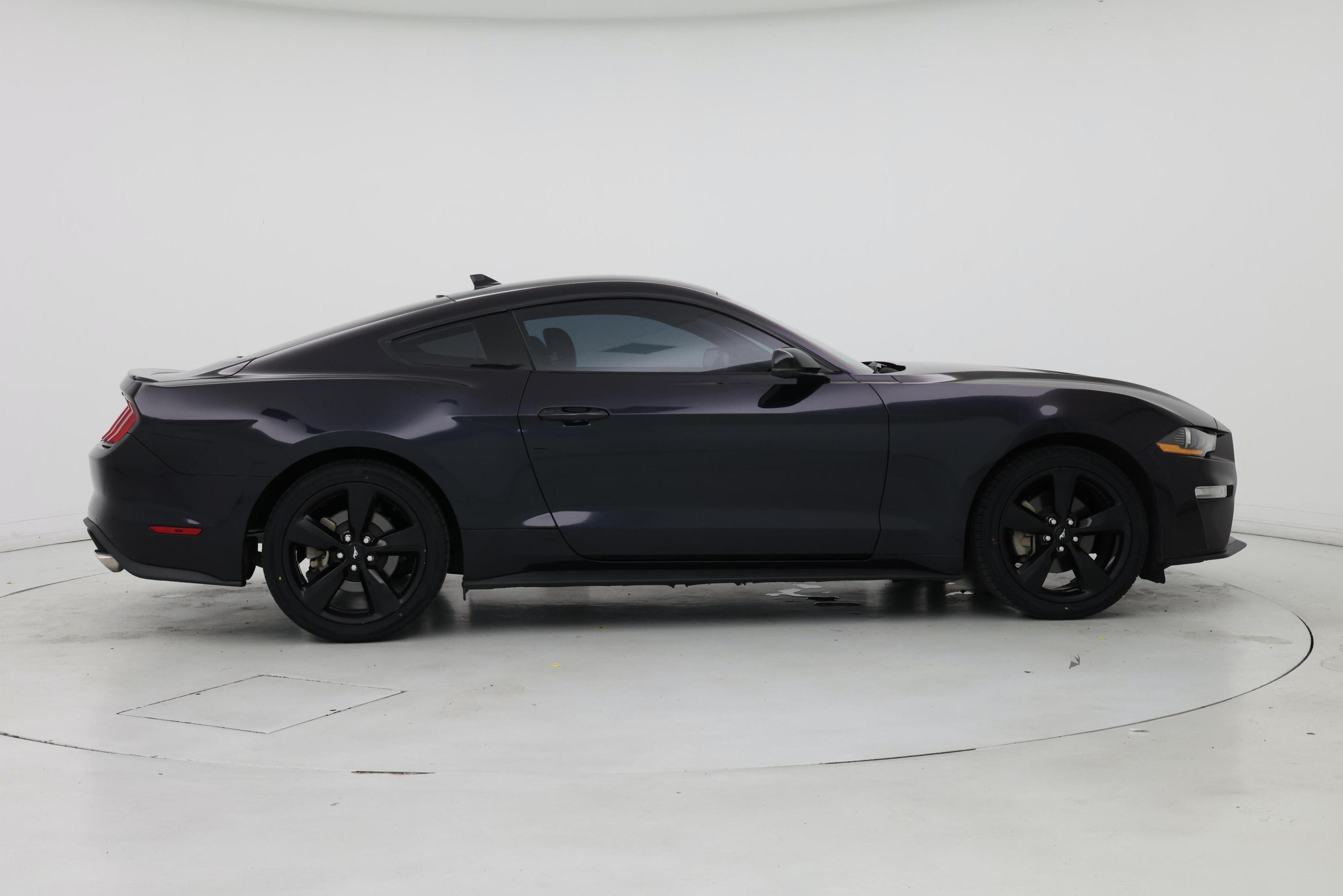 Thumbnail: 2022 Ford Mustang - 7