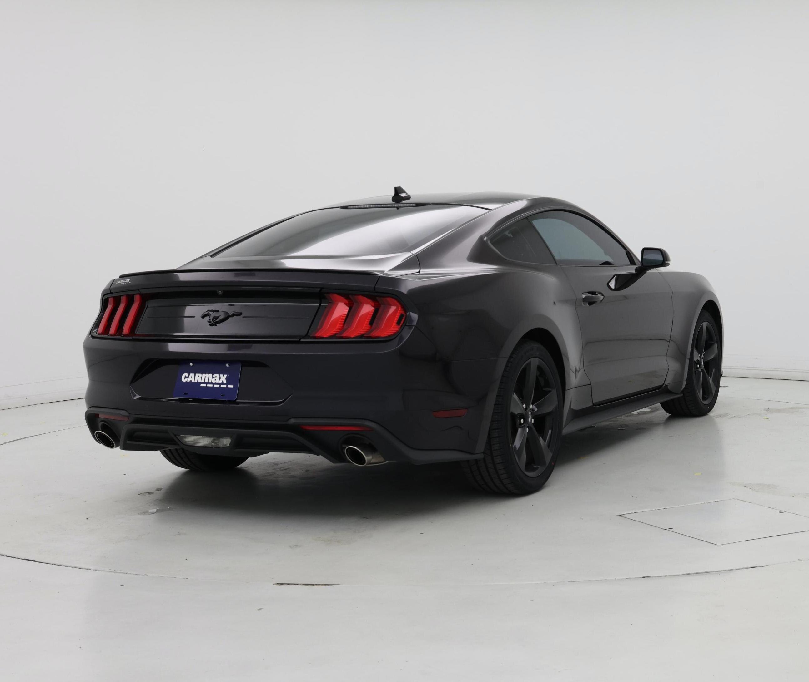 Thumbnail: 2022 Ford Mustang - 8