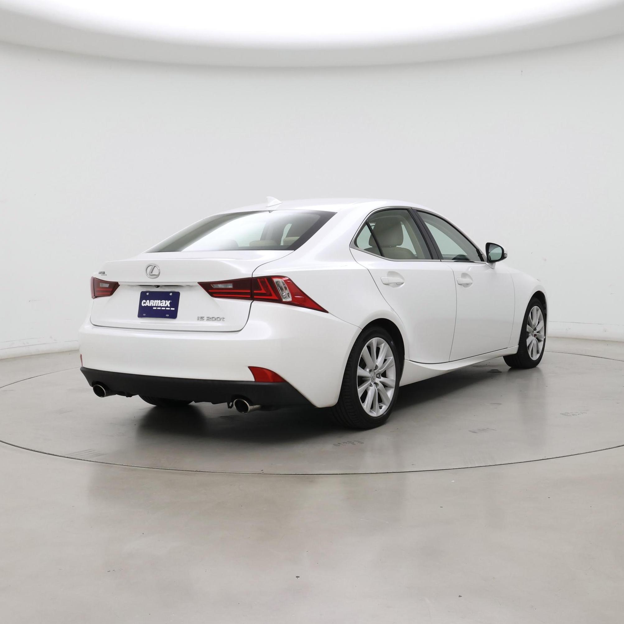 Thumbnail: 2016 Lexus IS - 8