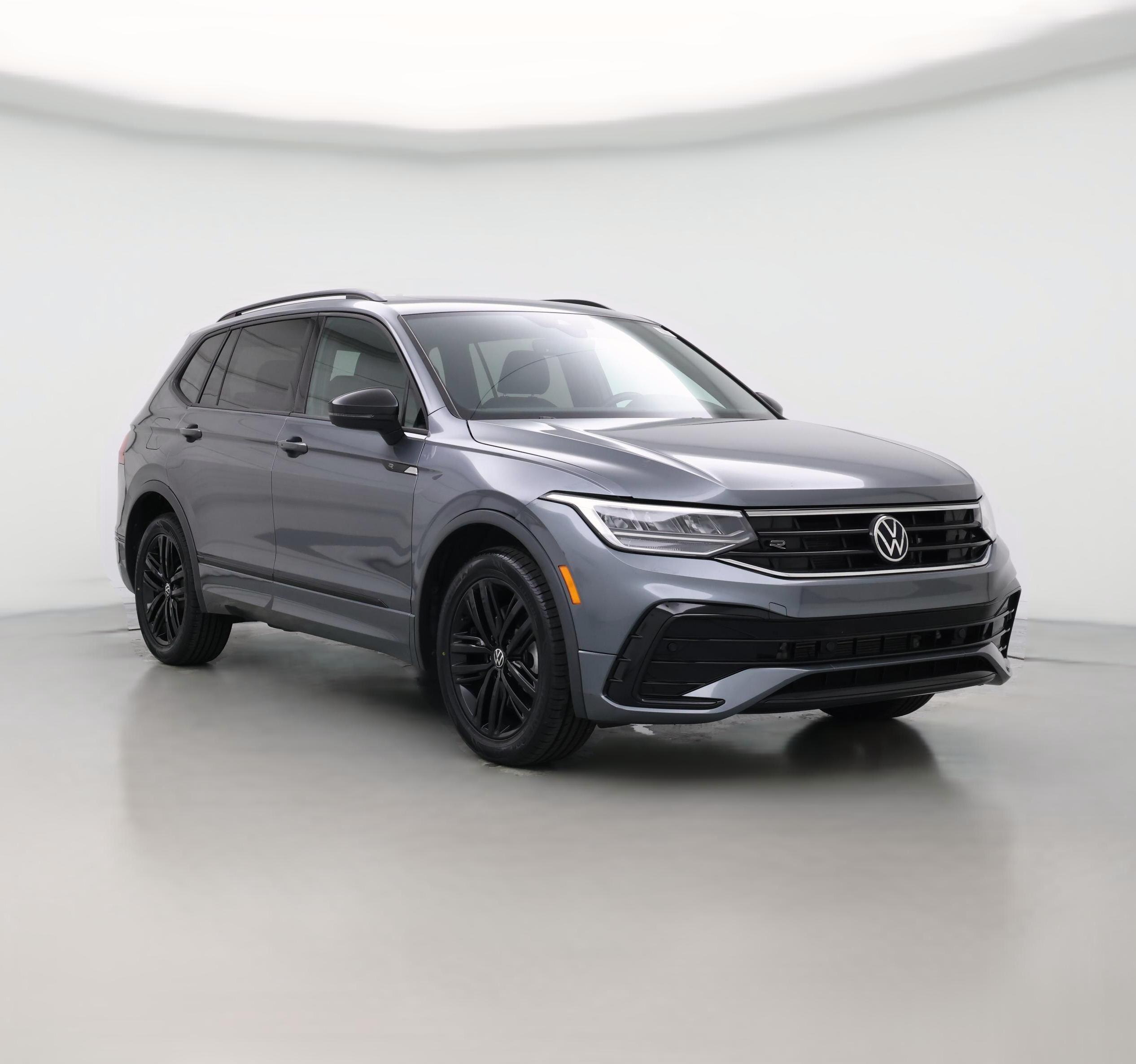 Thumbnail: 2022 Volkswagen Tiguan - 1