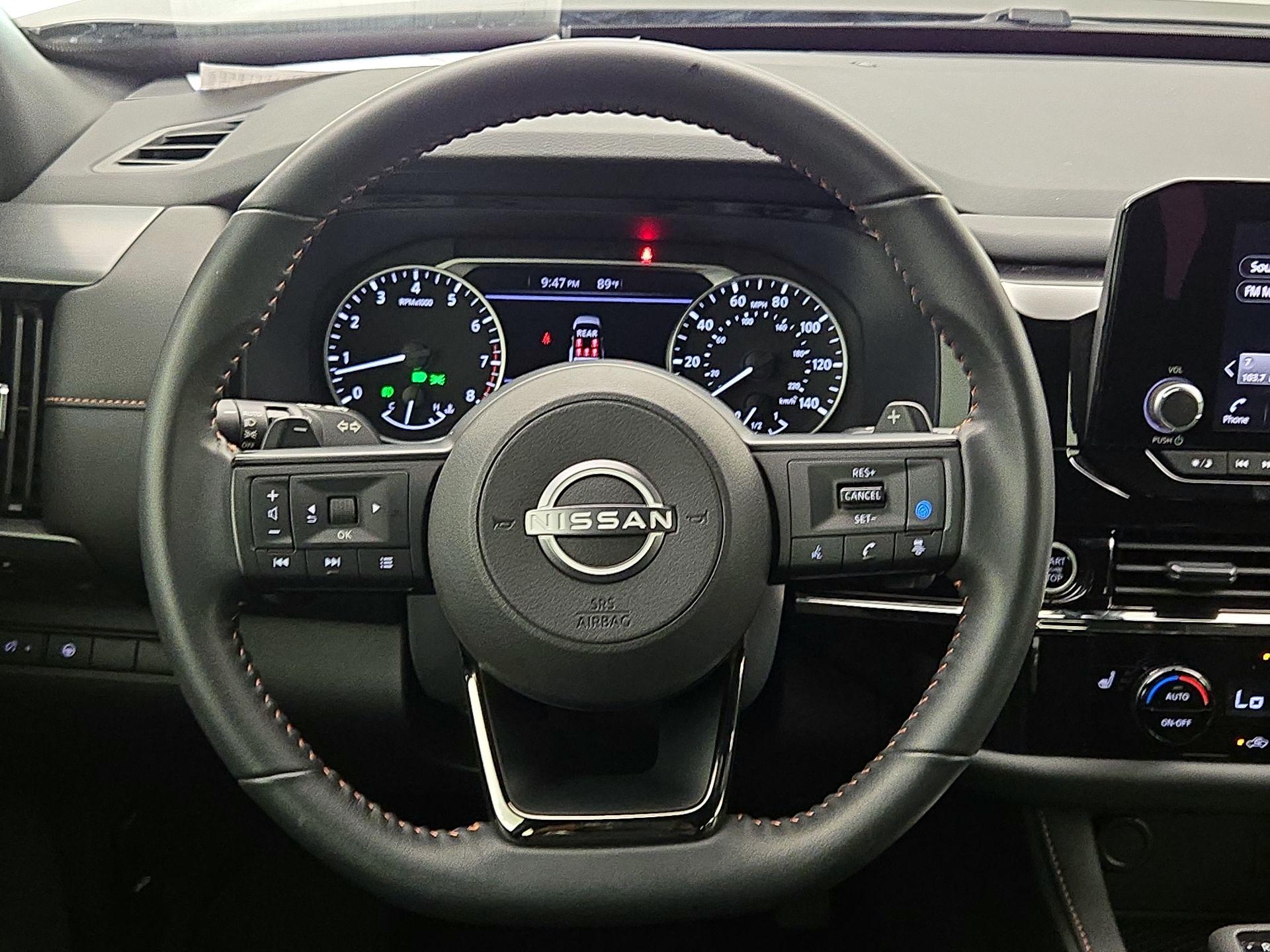 Thumbnail: 2024 Nissan Pathfinder - 10