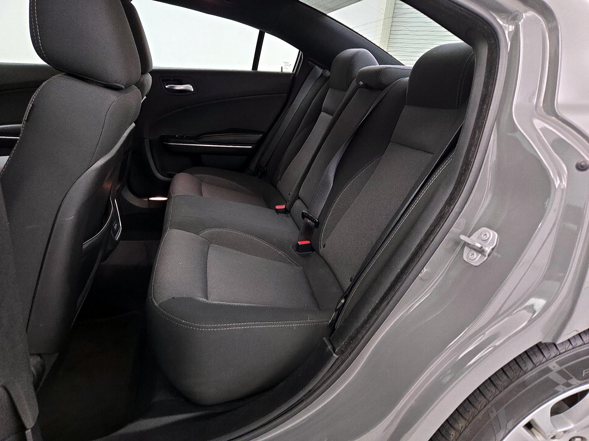 Thumbnail: 2017 Dodge Charger - 18