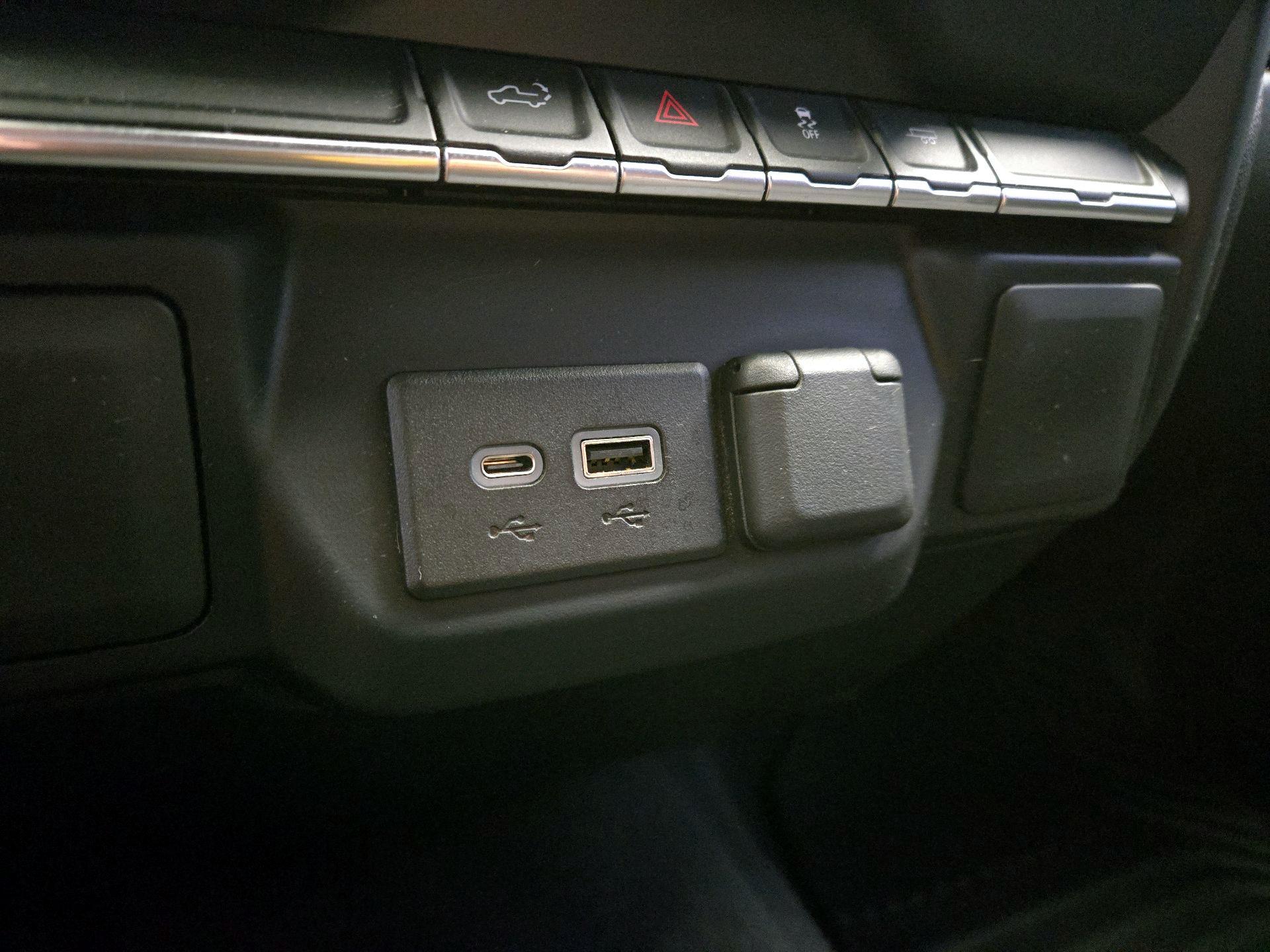 Thumbnail: 2021 Chevrolet Silverado 1500 - 18