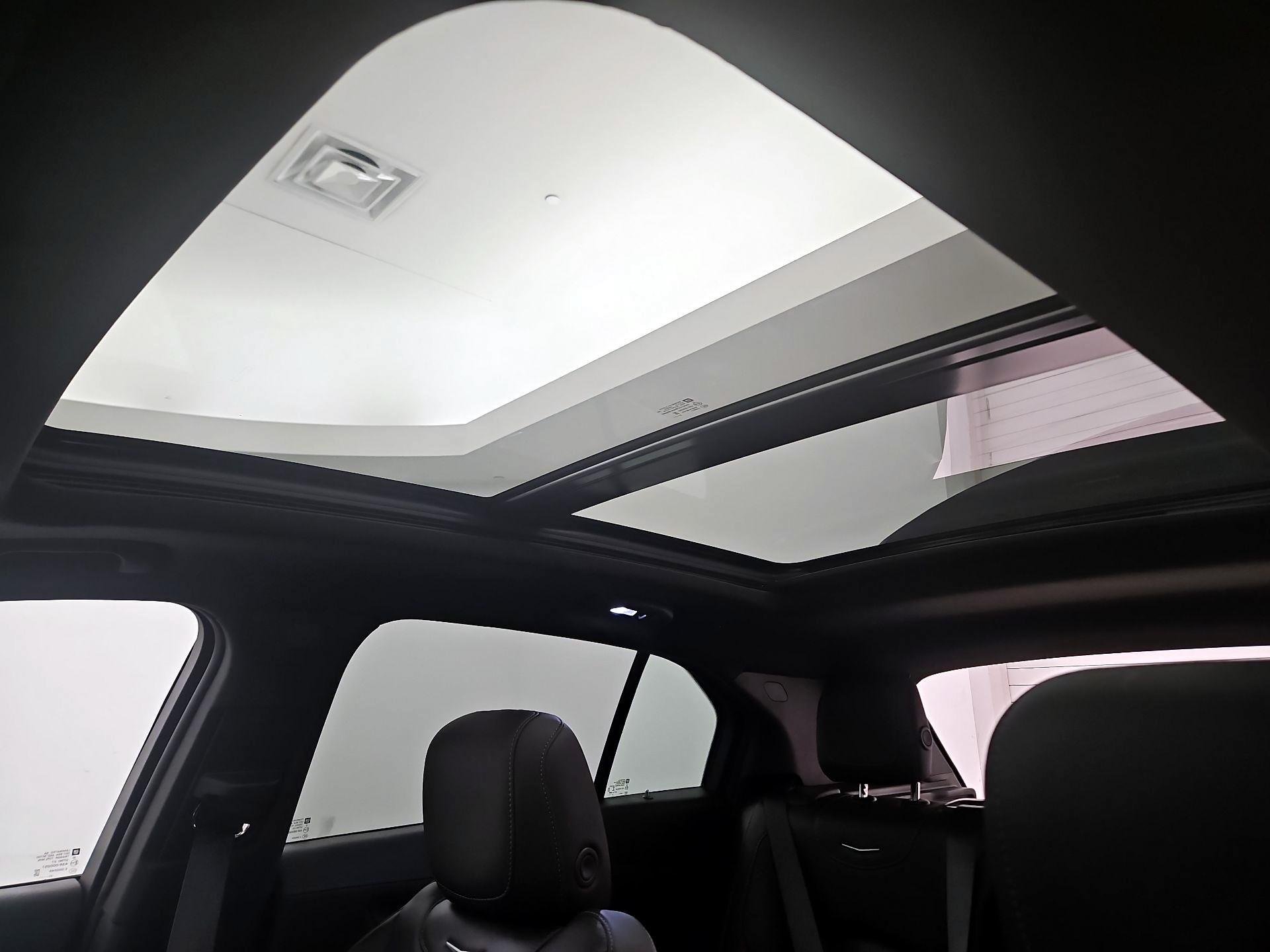 Thumbnail: 2023 Cadillac XT4 - 19