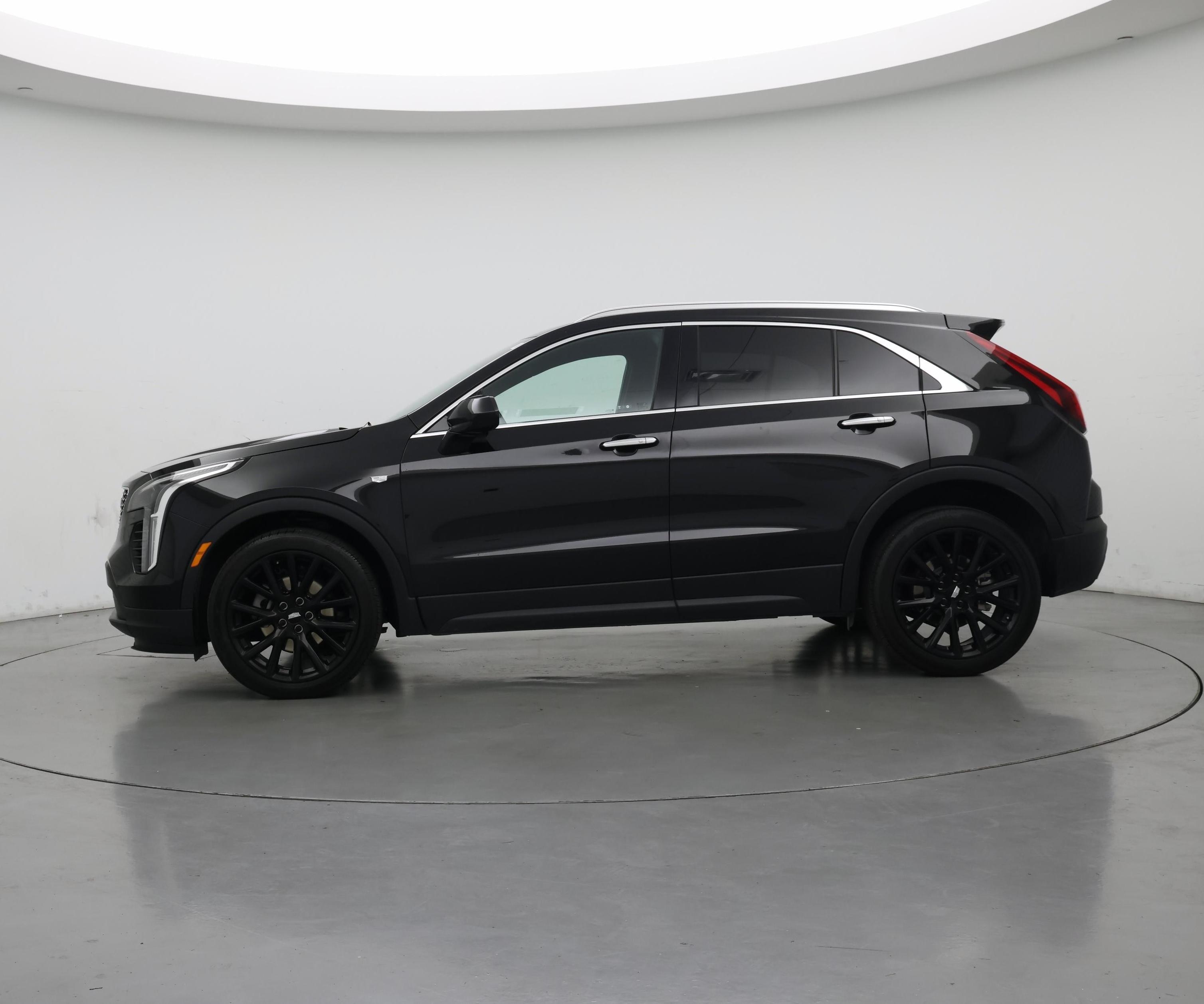 Thumbnail: 2023 Cadillac XT4 - 3