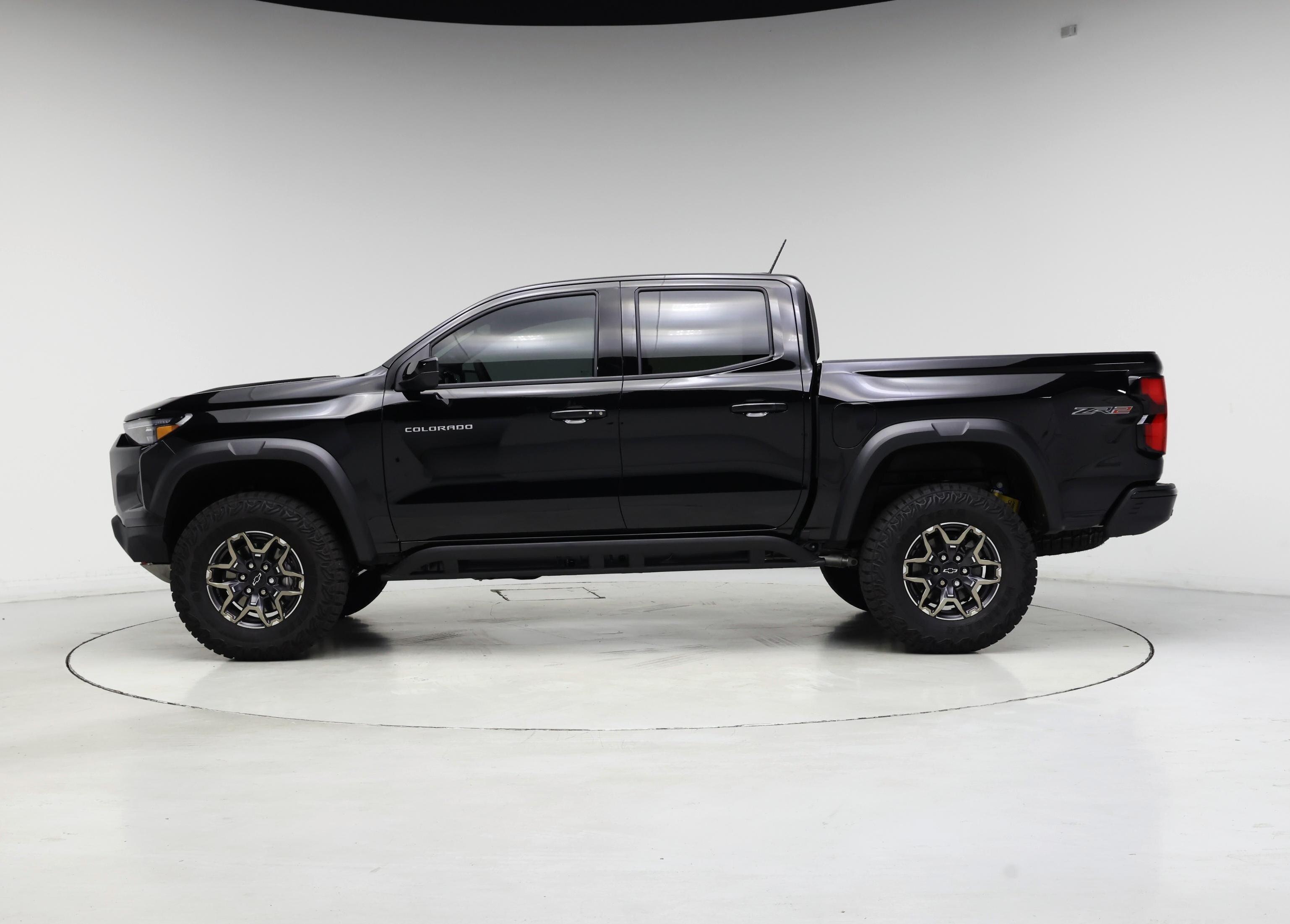 Thumbnail: 2025 Chevrolet Colorado - 3