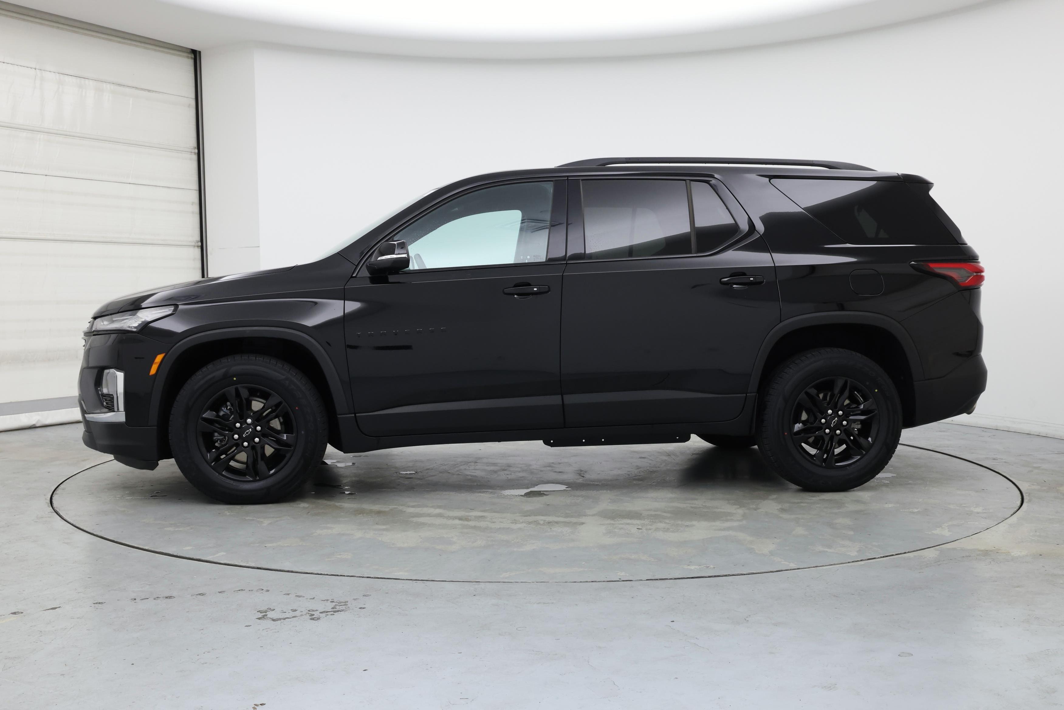 Thumbnail: 2023 Chevrolet Traverse - 3
