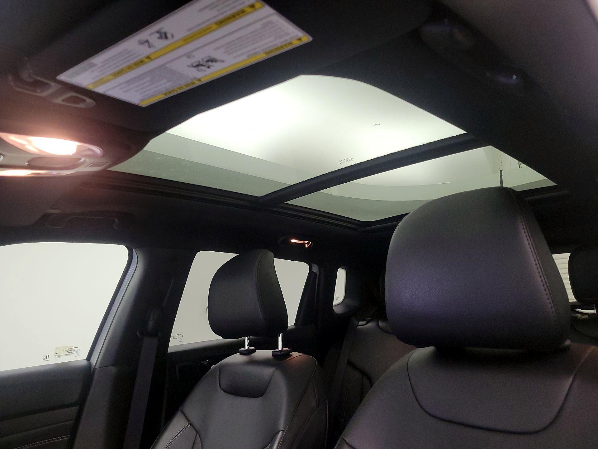 Thumbnail: 2023 Jeep Compass - 20
