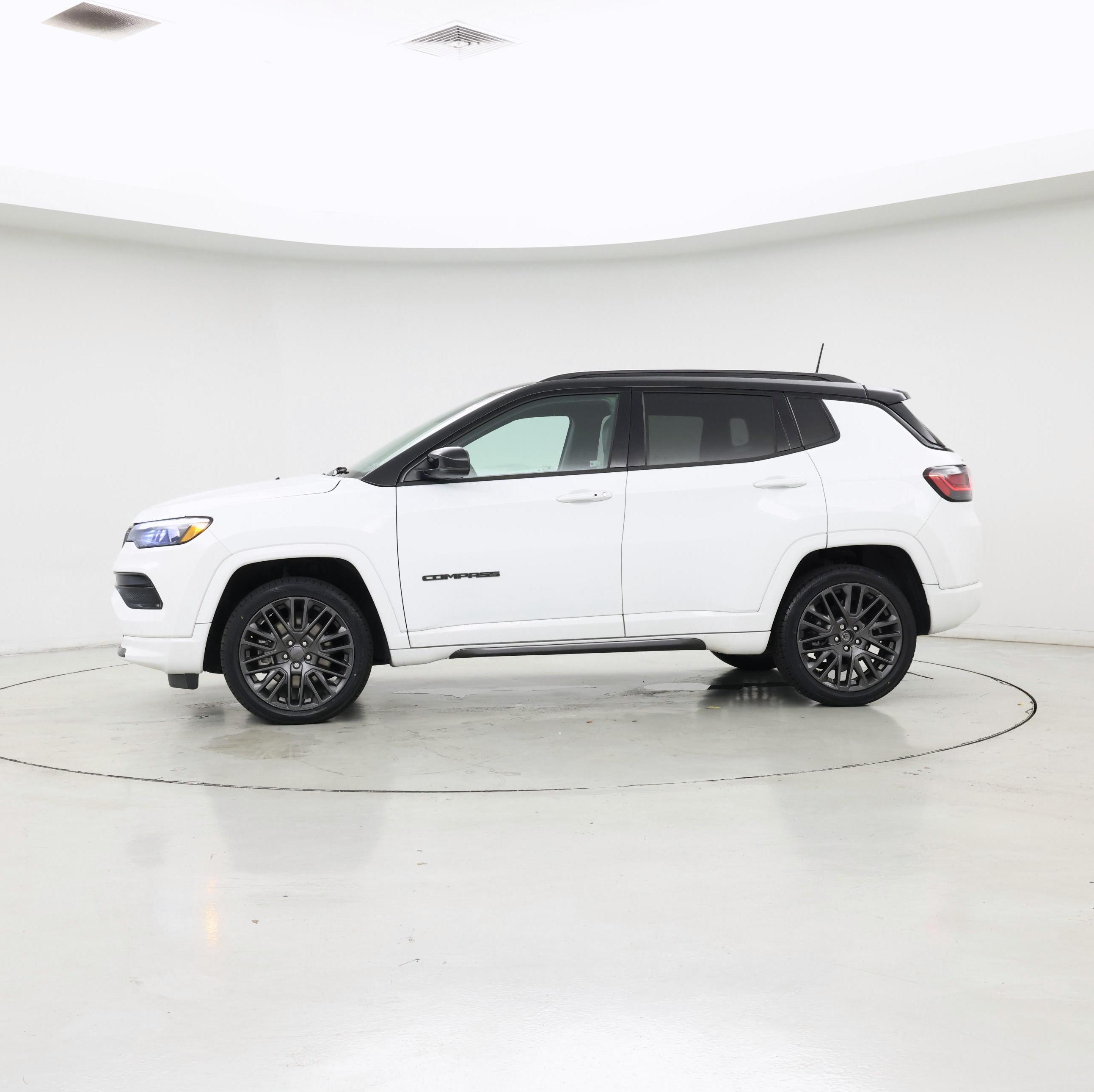 Thumbnail: 2023 Jeep Compass - 3