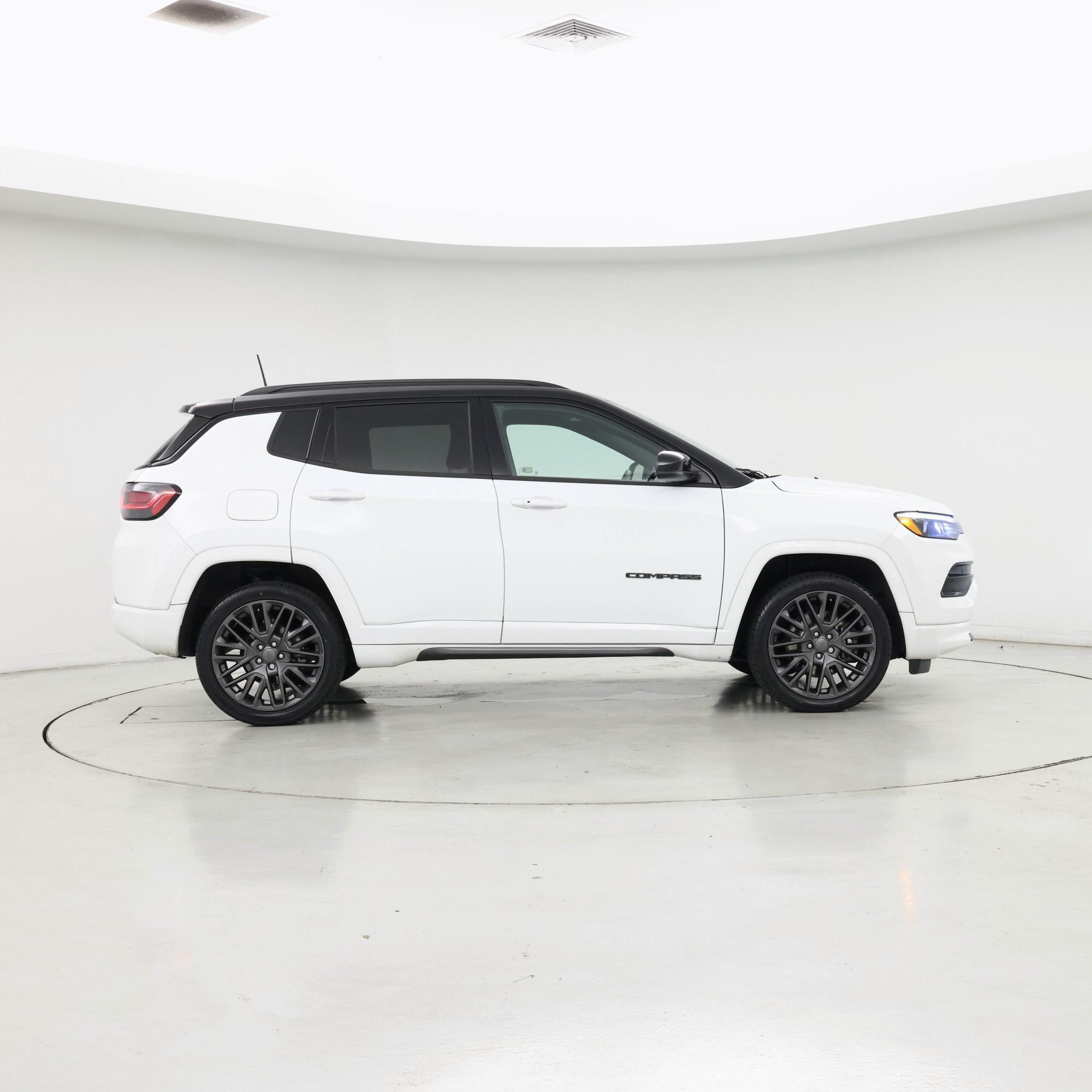 Thumbnail: 2023 Jeep Compass - 7