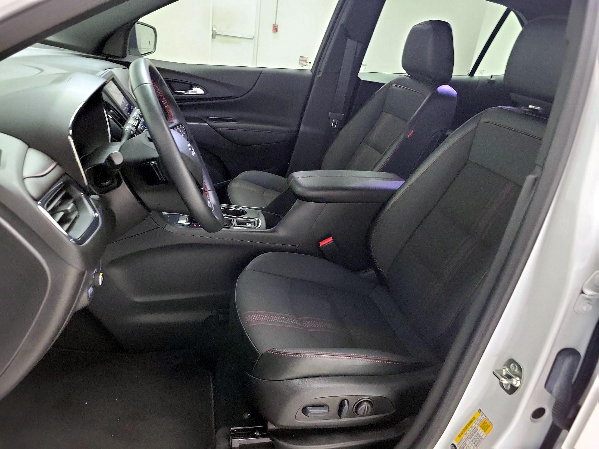 Thumbnail: 2024 Chevrolet Equinox - 11