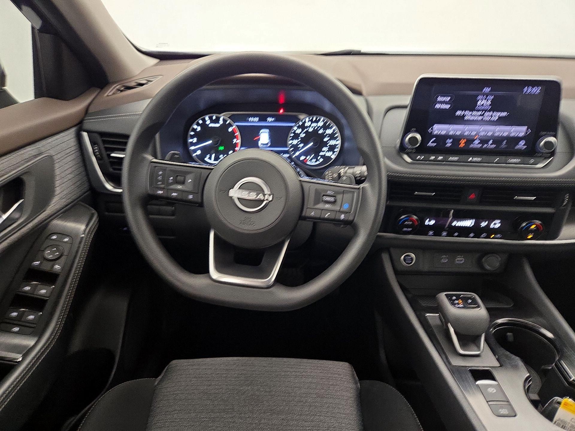 Thumbnail: 2023 Nissan Rogue - 10