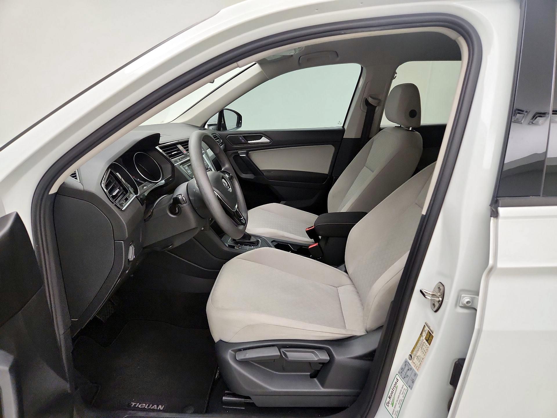 Thumbnail: 2021 Volkswagen Tiguan - 11