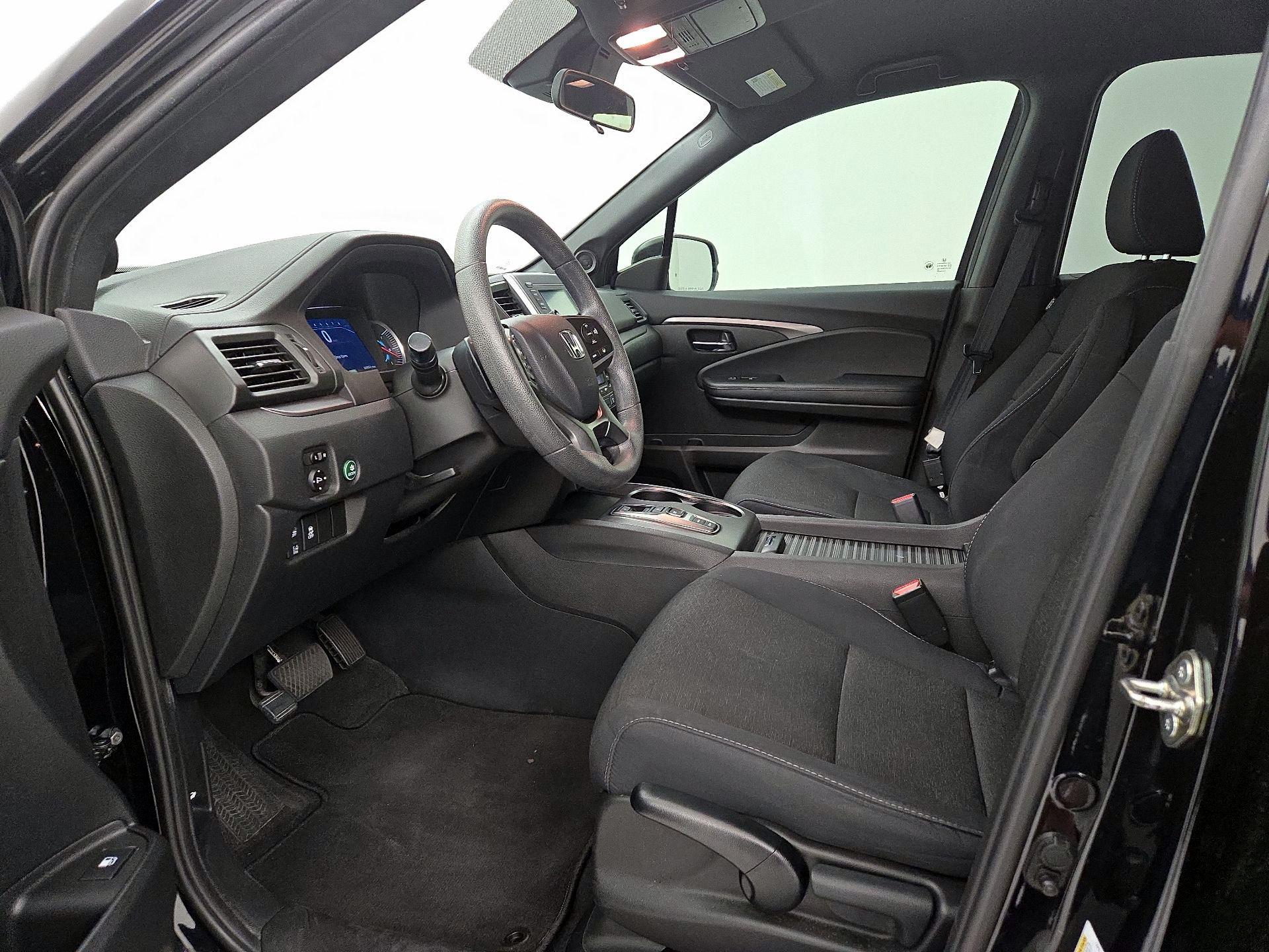 Thumbnail: 2019 Honda Passport - 11